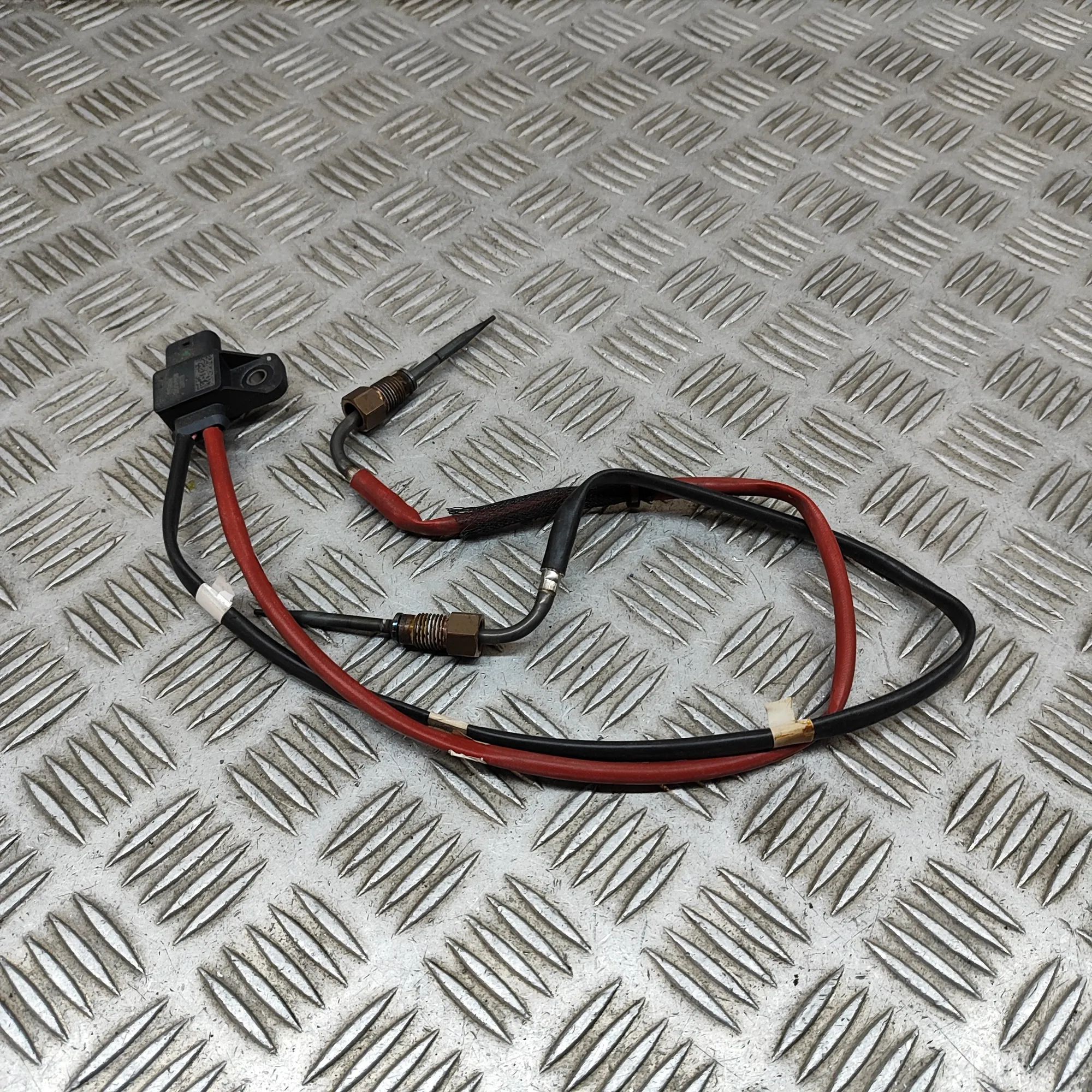 Nissan Juke lämpötila-anturi Temperature Sensor — NISSAN JUKE (F16) (2019-.....
