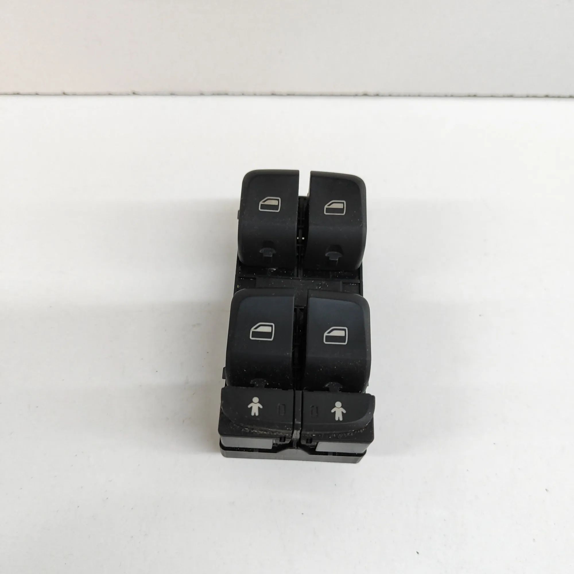 Audi Q3 (8U) Door window switch — front right Door window switch — front right — AUDI Q3 (8U)...