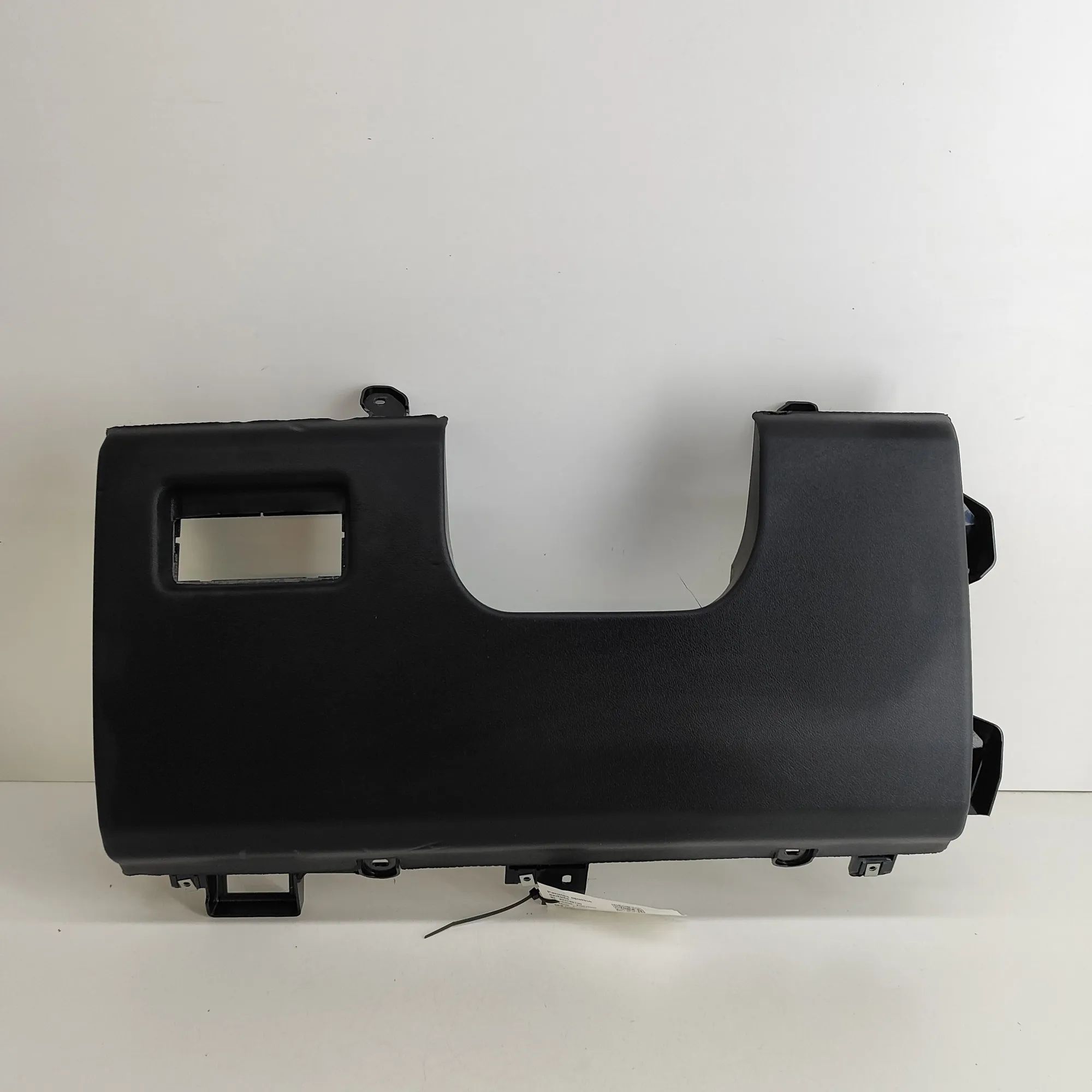 Land Rover Range Rover Sport (L494) Lower dashboard trim Lower dashboard trim — LAND ROVER RANGE ROVER S...