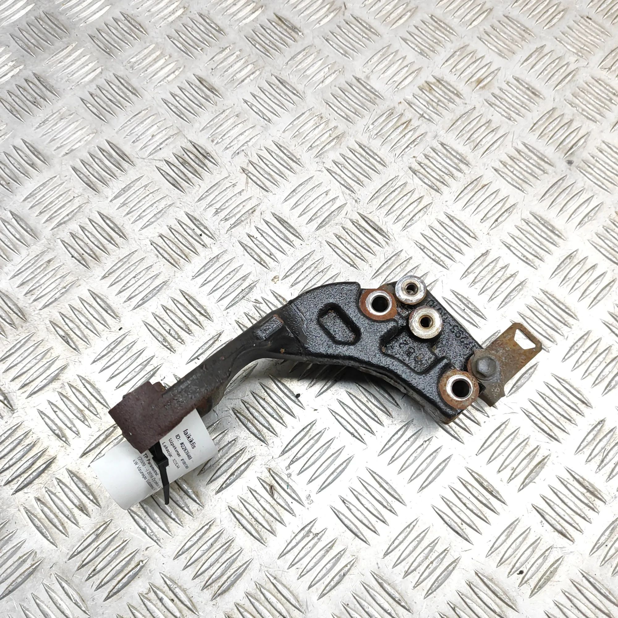 Toyota Land Cruiser 150 Bracket Bracket — TOYOTA LAND CRUISER (_J15_) (2009-......