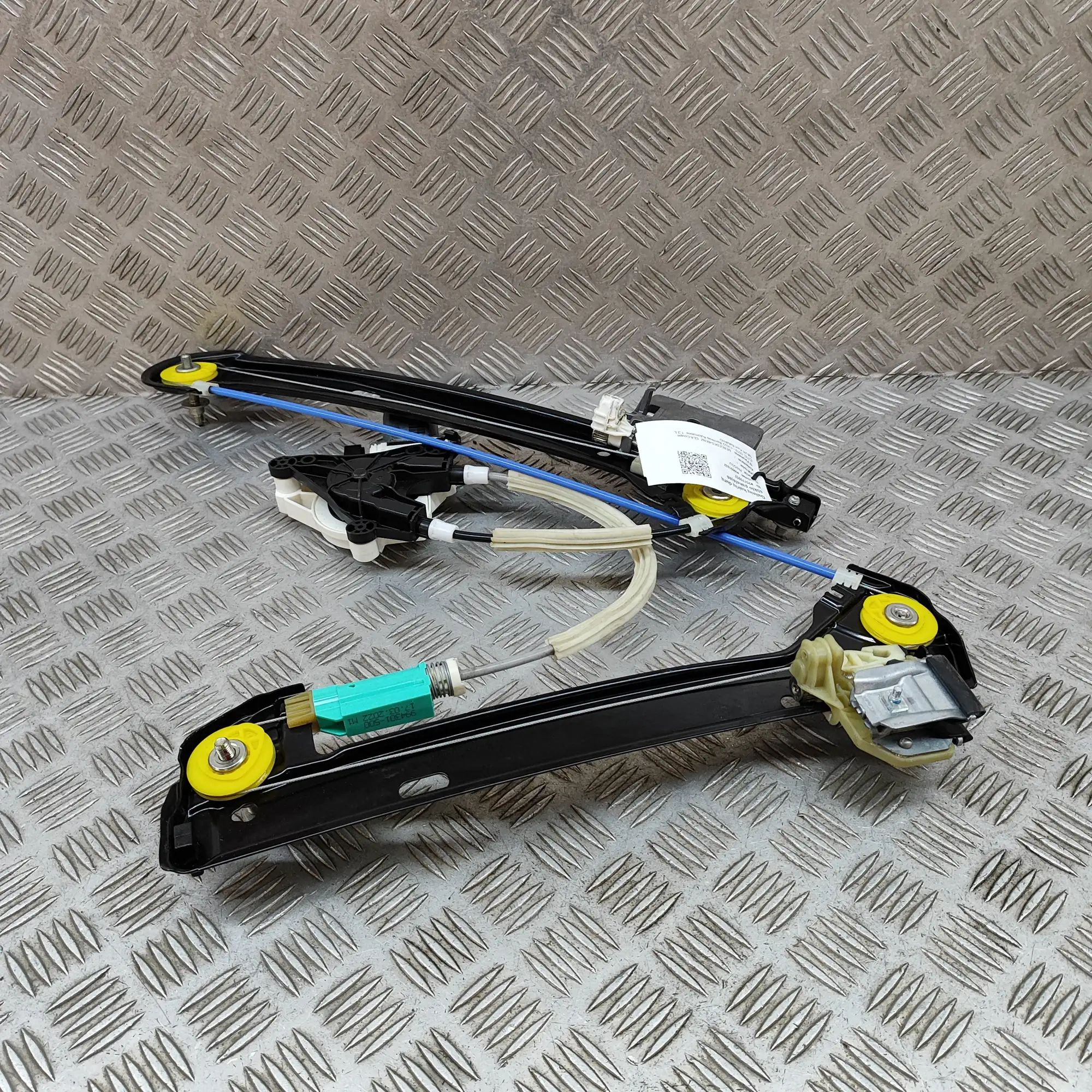 Mercedes-Benz CLA (C118) Rear Left Door Window Regulator Rear Left Door Window Regulator — MERCEDES BENZ...