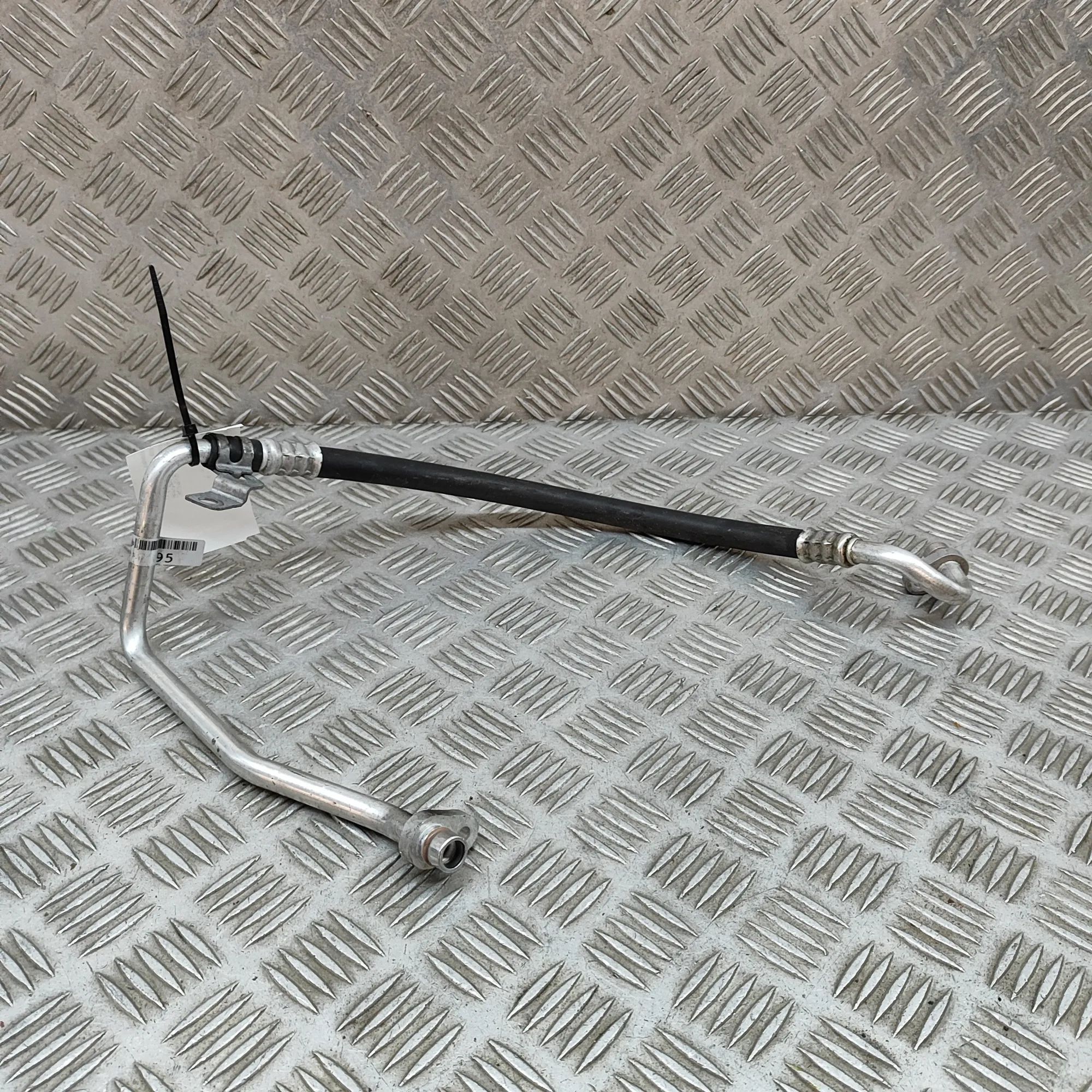 Nissan Juke A/C Air Con Hose Pipe A/C Air Con Hose Pipe — NISSAN JUKE (F16) (2019...