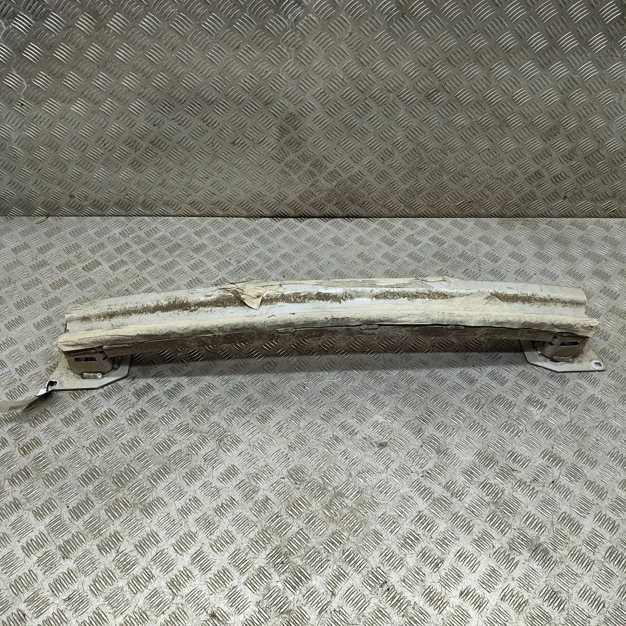 Land Rover Range Rover Evoque Rear Crash Reinforcement Bar Rear Crash Reinforcement Bar — LAND ROVER RANGE...