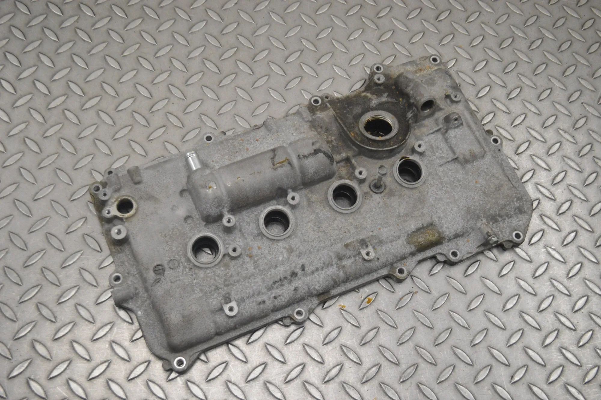 Toyota Auris Valve Cover Valve Cover — TOYOTA AURIS (_E15_) (2006-2012)
...