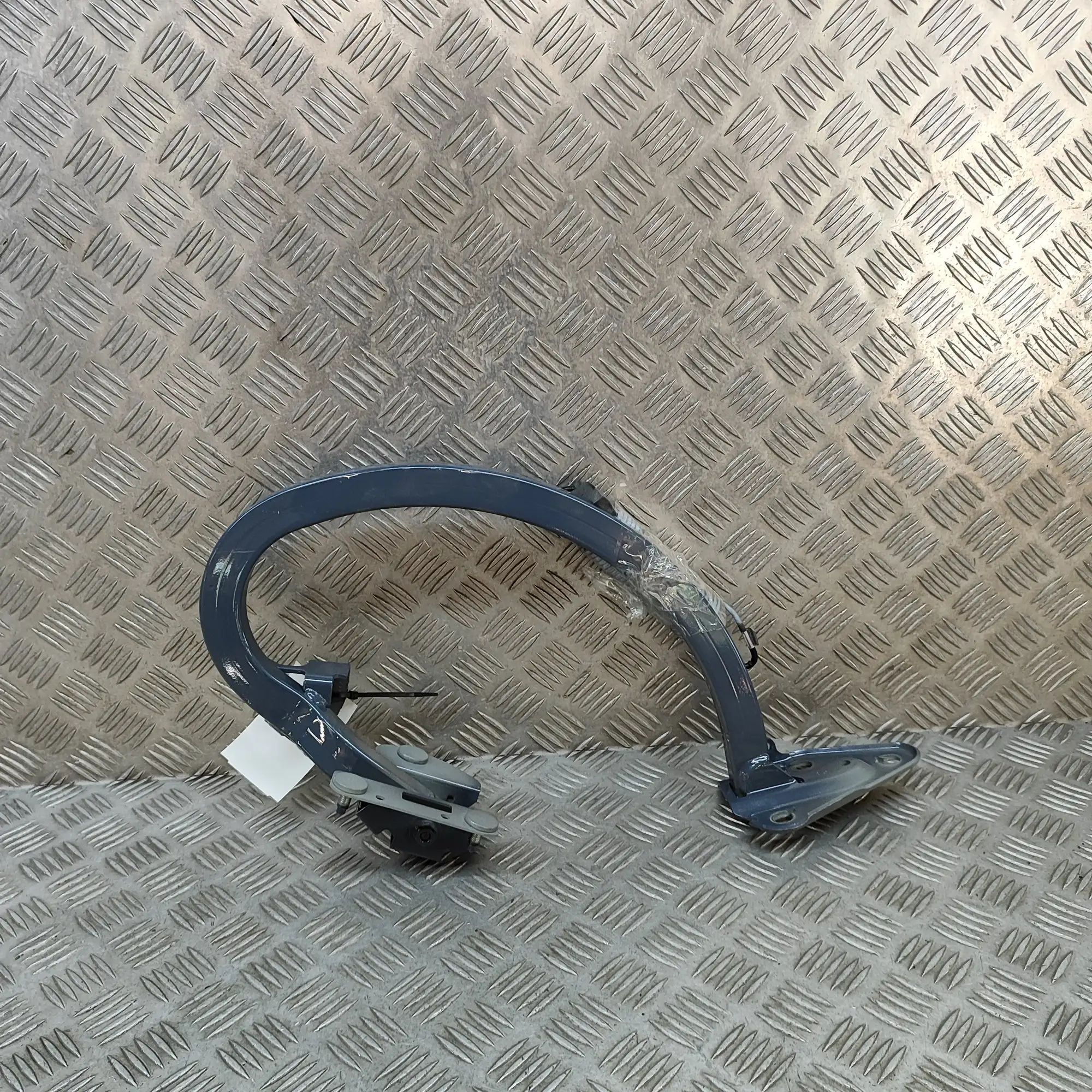 BMW 2 (F44) Left Side Bootlid Hinge Left Side Bootlid Hinge — BMW 2 SERIES (Gran Co...