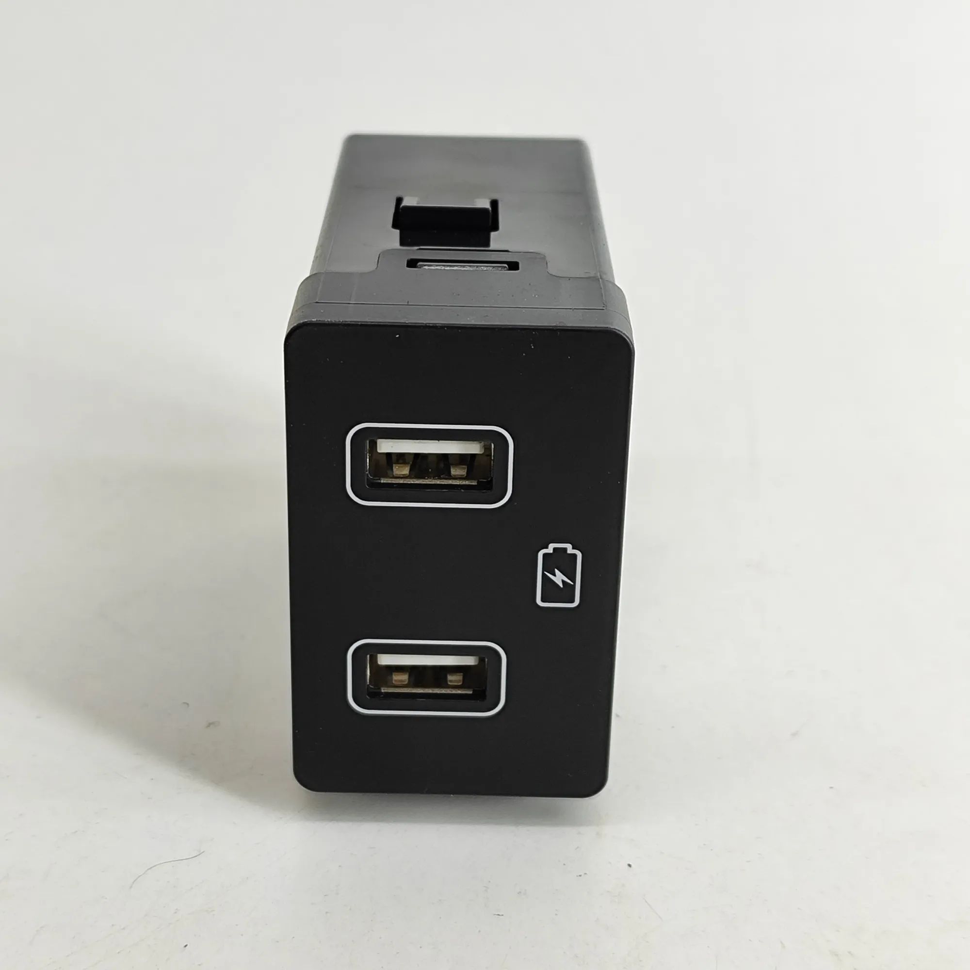 Hyundai Tucson USB USB — HYUNDAI TUCSON (NX4E, NX4A) (2020-...) — ...
