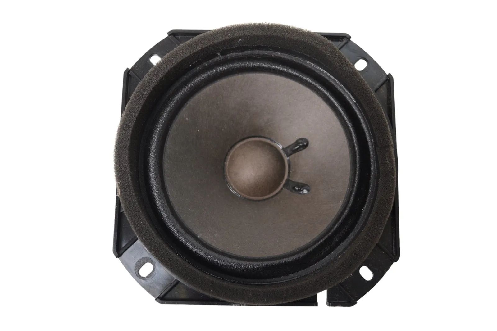 Chevrolet Corvette (C7) Front Right Door Speaker Front Right Door Speaker — CHEVROLET CORVETTE (...