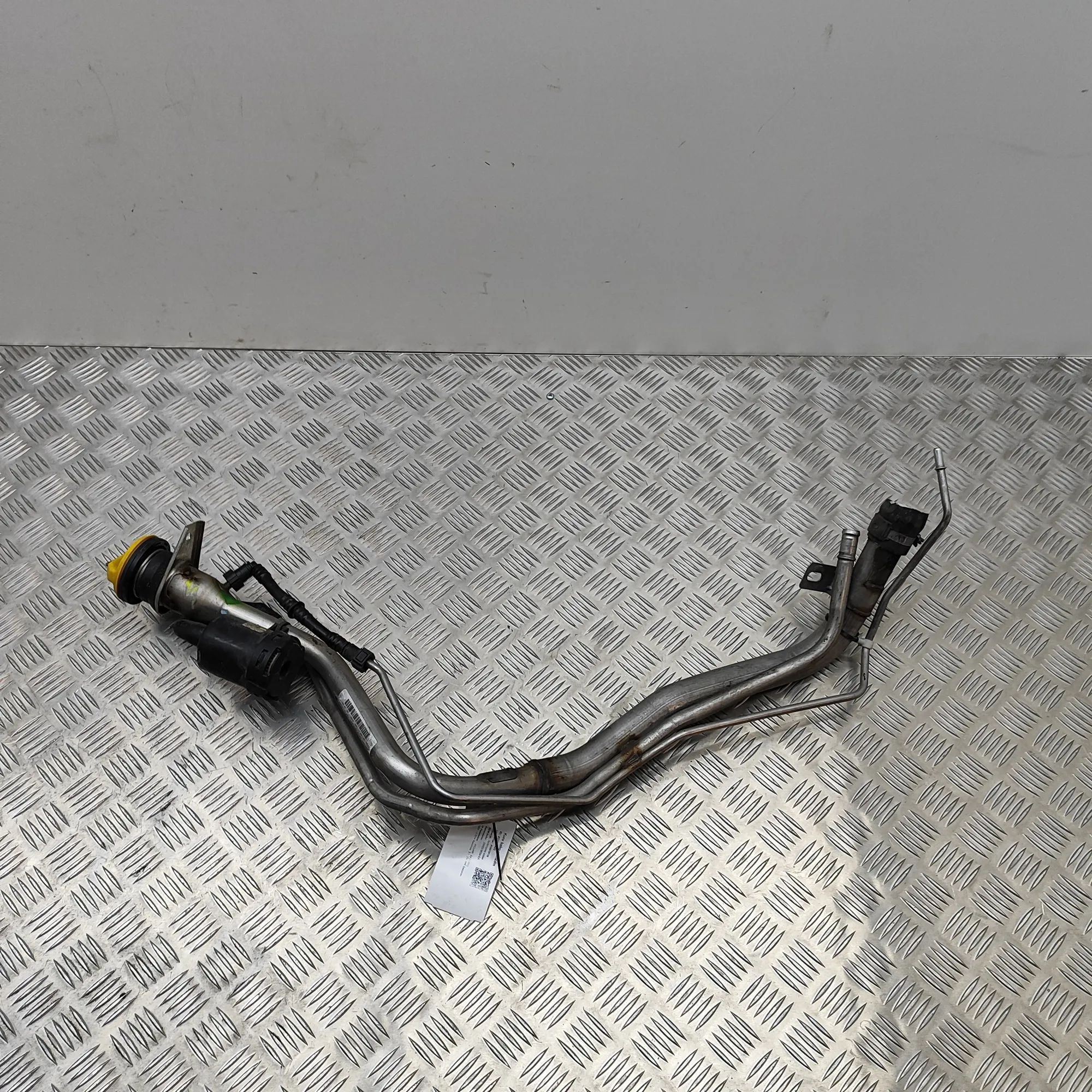 Jaguar XJ Fuel tank pipe Fuel tank pipe — JAGUAR XJ (X351) (2009-...) — ...