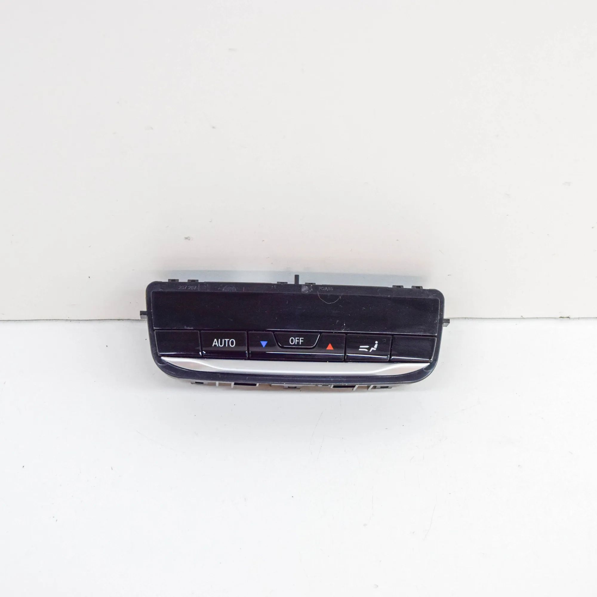 BMW X3 / iX3 (G01) Climate control unit Climate control unit — BMW IX3 (G08) (2020-...)...