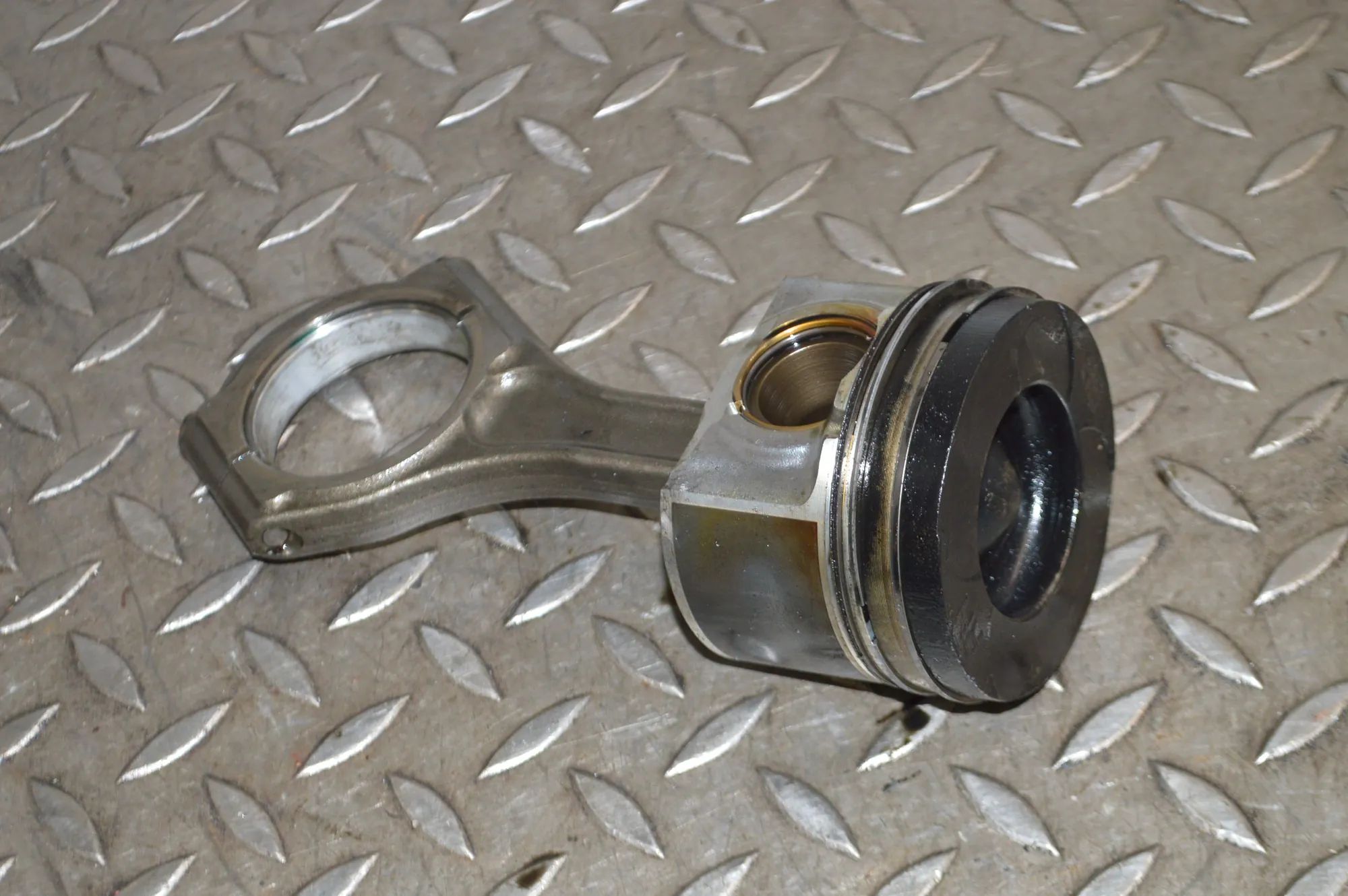 Subaru Outback Piston Piston — SUBARU OUTBACK (BL, BP) (2003-2010)

G...
