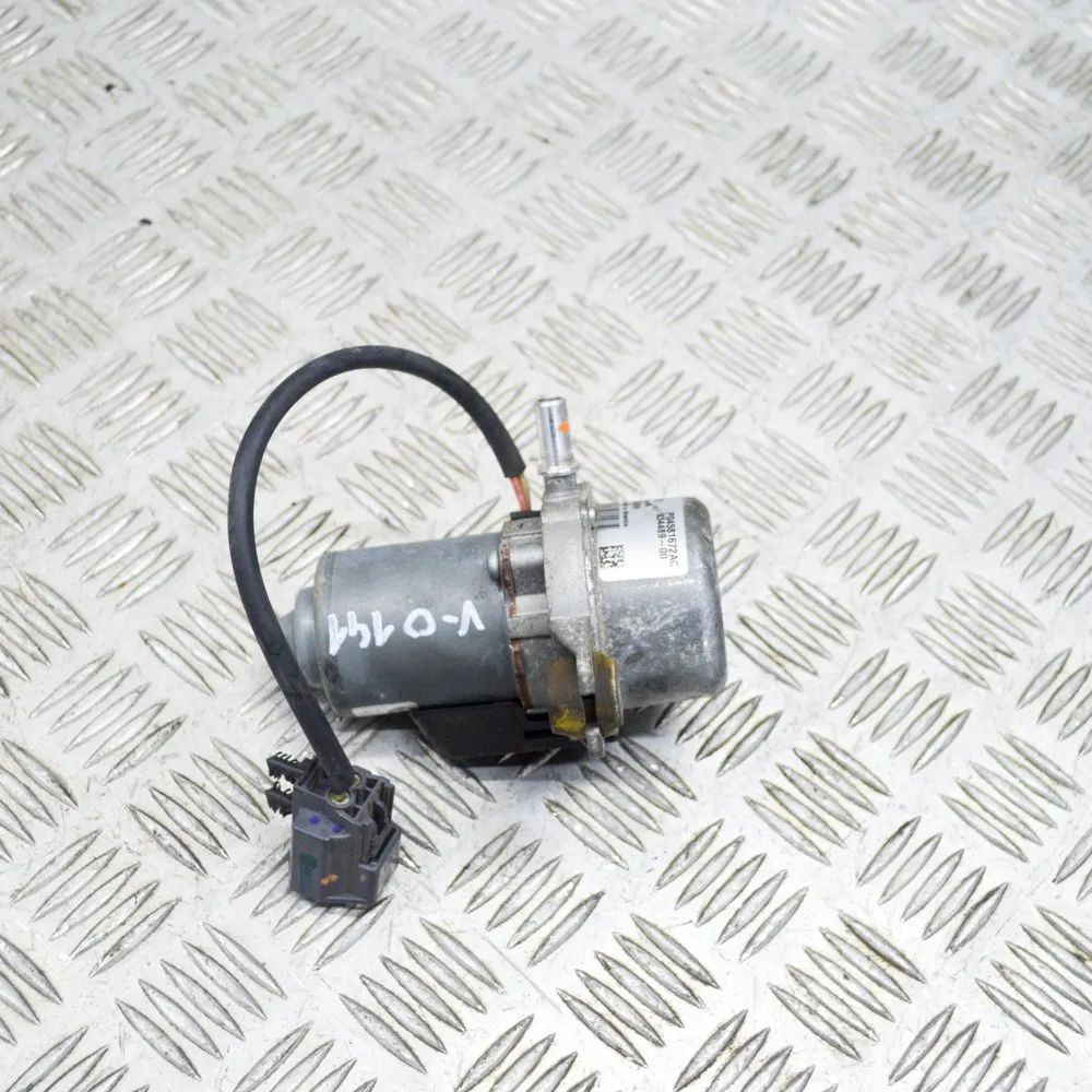 Jeep Cherokee (KL) Vacuum pump Vacuum Pump — JEEP CHEROKEE (KL) (2013-PRESENT)...