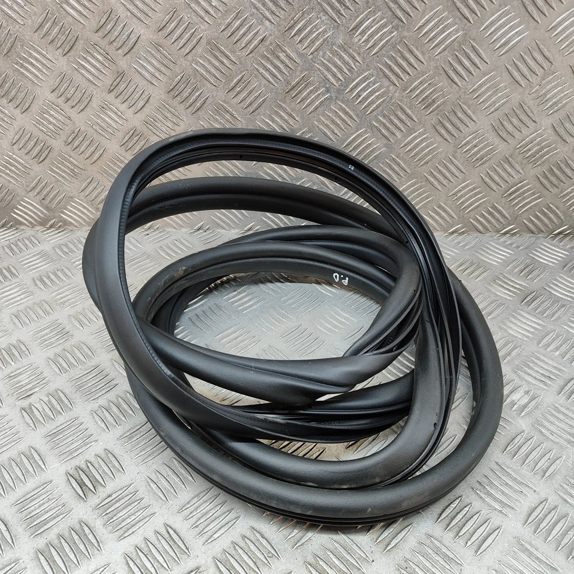 Kia EV6 Door rubber seal — front right Door rubber seal — front right — KIA EV6 (CV) (...