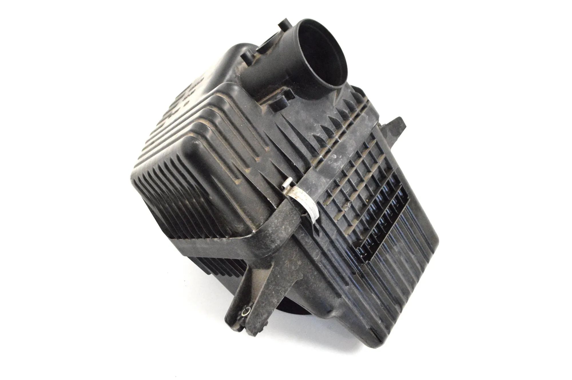 Suzuki Grand Vitara Air filter box  Air Filter Box — SUZUKI GRAND (VITARA II JT, TE...