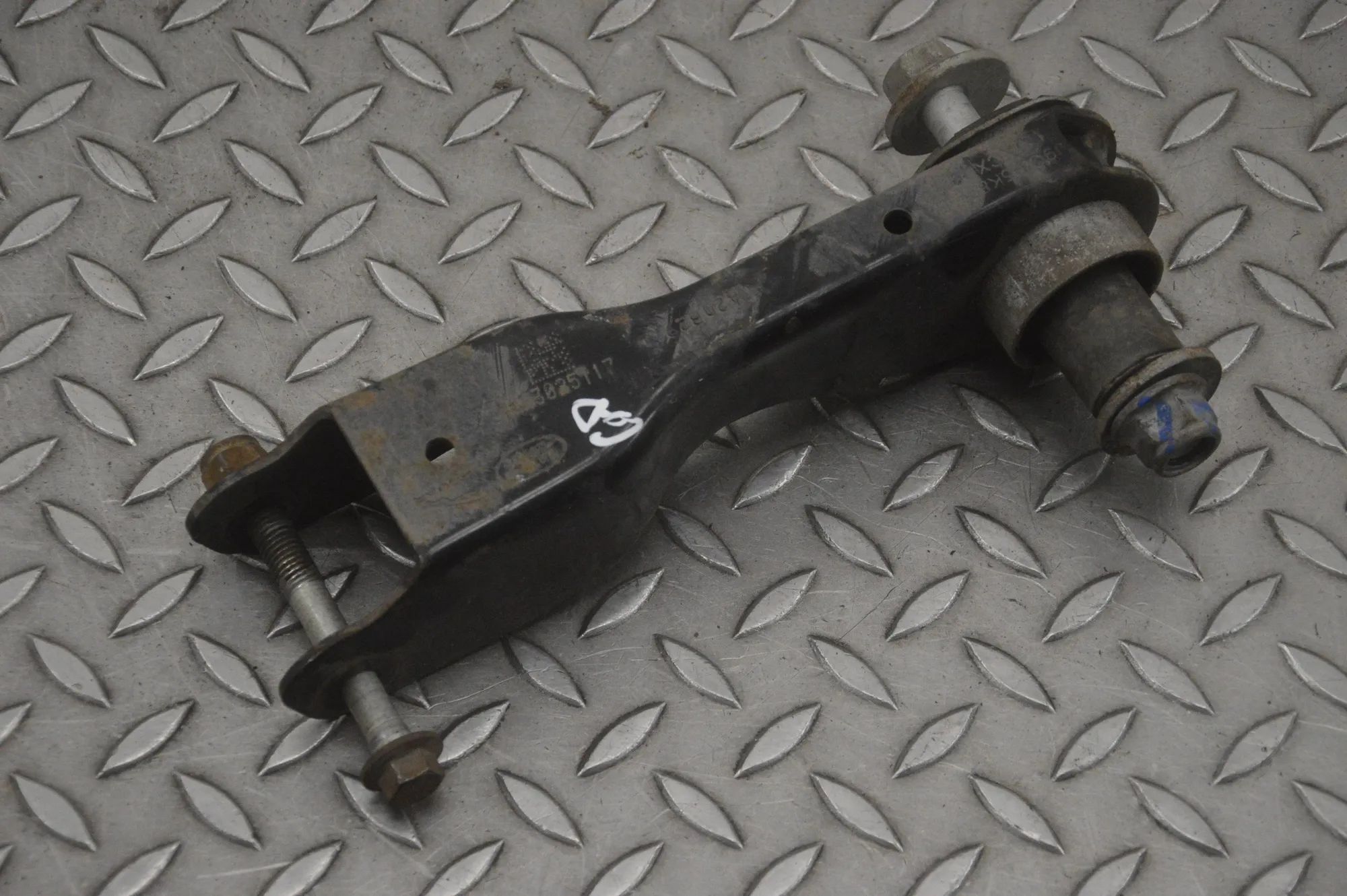 Jaguar I-Pace Control arm — rear right