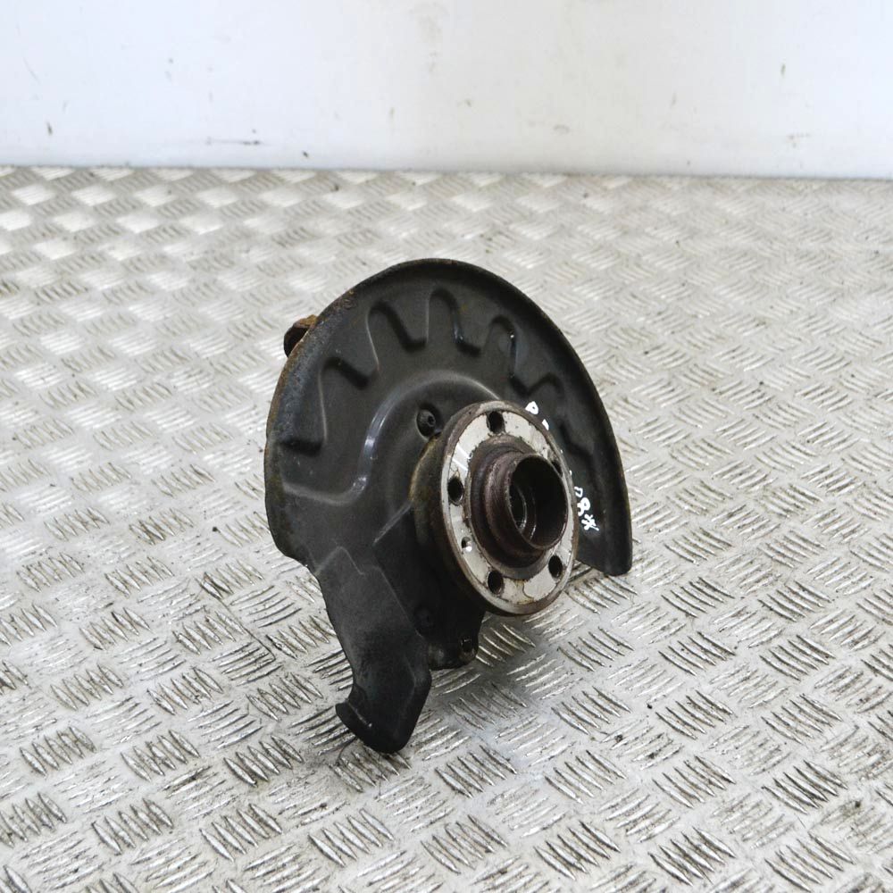 Volkswagen Polo Front Right Wheel Hub Front Right Wheel Hub — VW POLO (6R, 6C) (2009-...