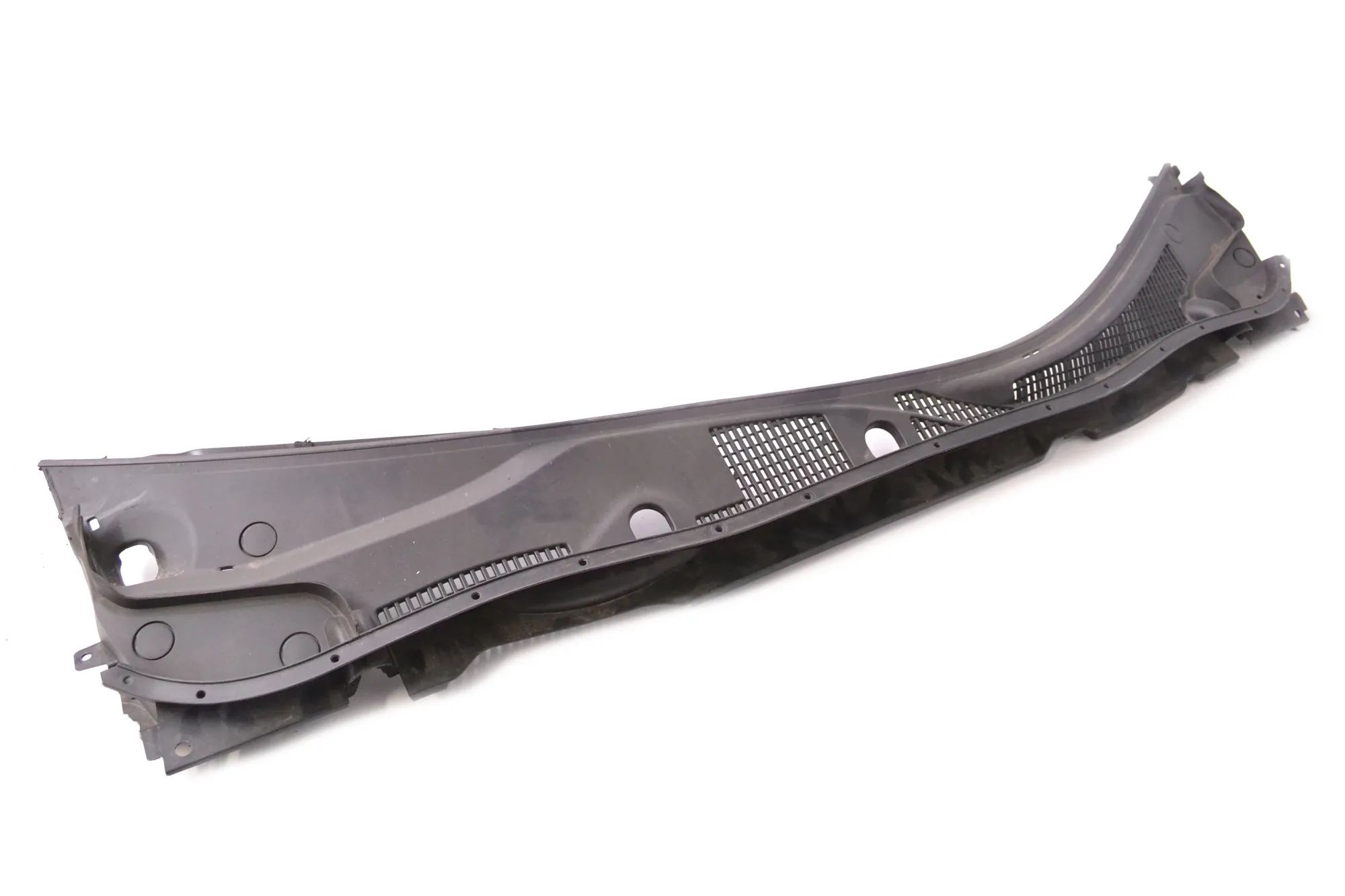Lexus RX Front Wiper Cowl Trim Front Wiper Cowl Trim — LEXUS RX (_L2_) (2015-....