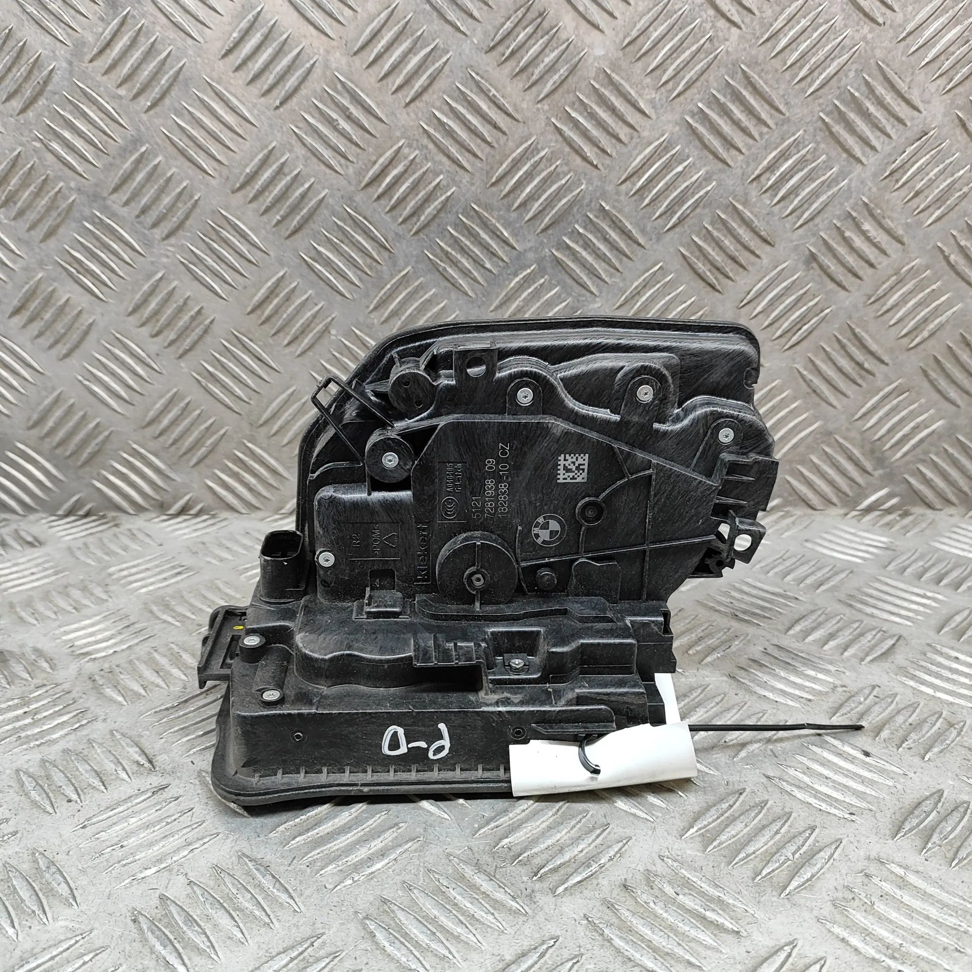 BMW 2 (F22 / F23) Door lock — front right Door lock — front right — BMW 2 SERIES (Active ...