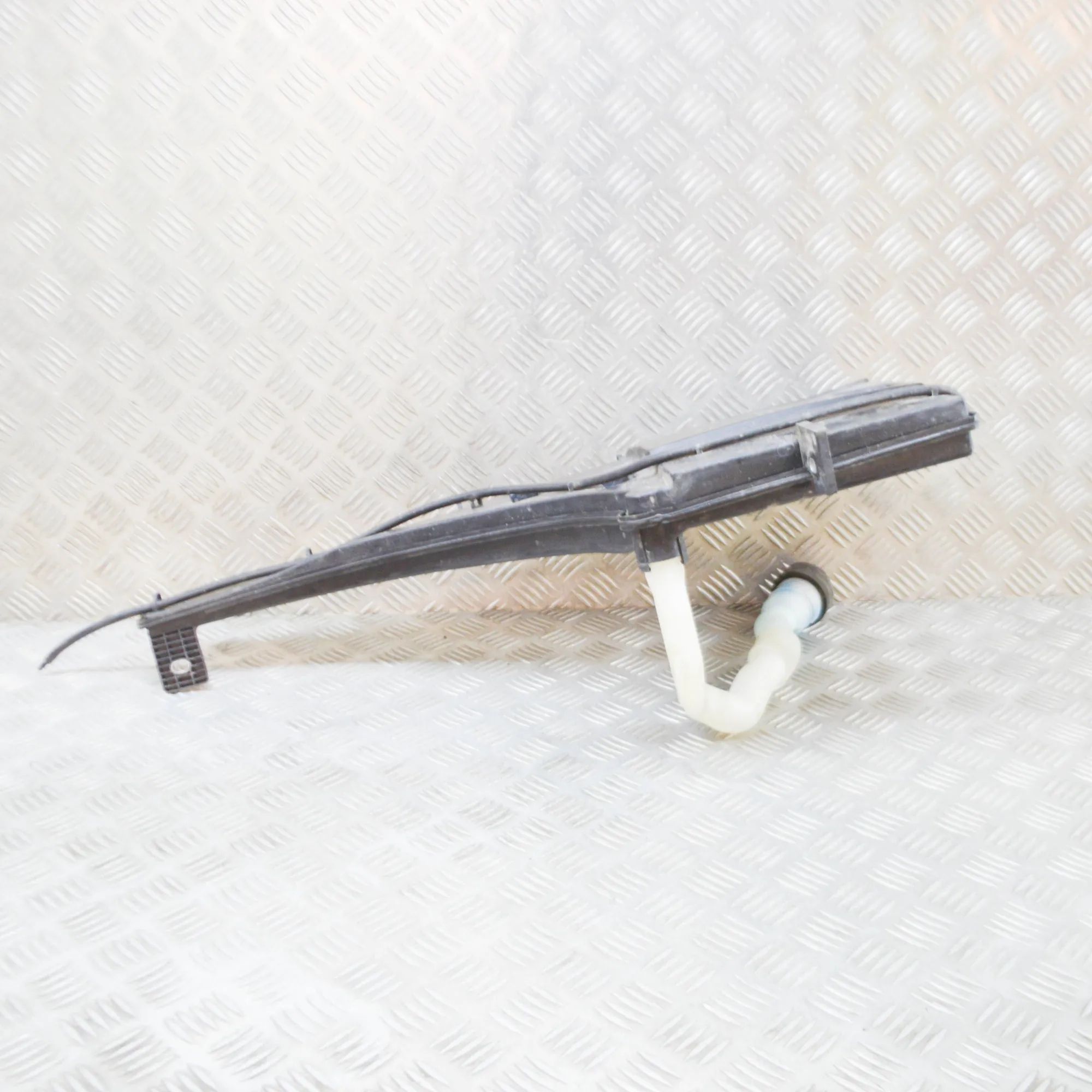 Maserati Ghibli Window Washer Tank Window Washer Tank — MASERATI GHIBLI (M157) (20...