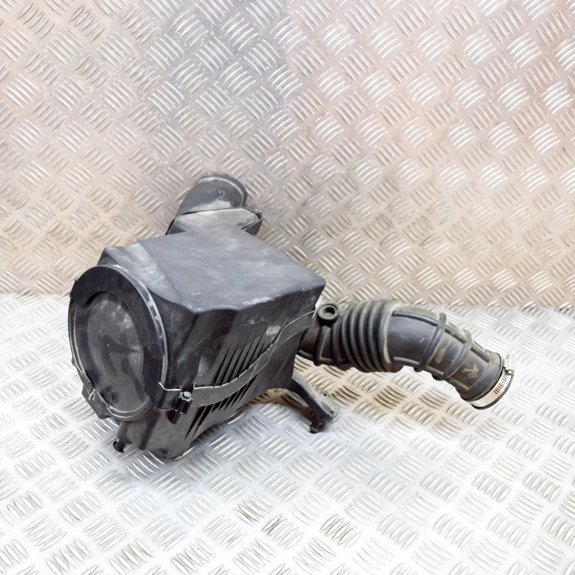 Ford Kuga Air filter box  Air Filter Box — FORD KUGA (II DM2) (2012-...) ...