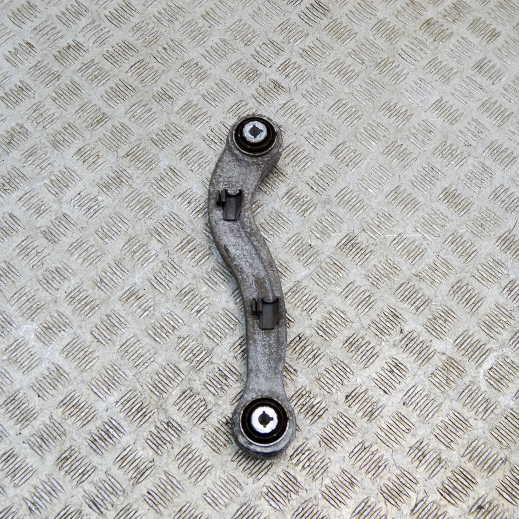 Jaguar I-Pace Control arm — rear left