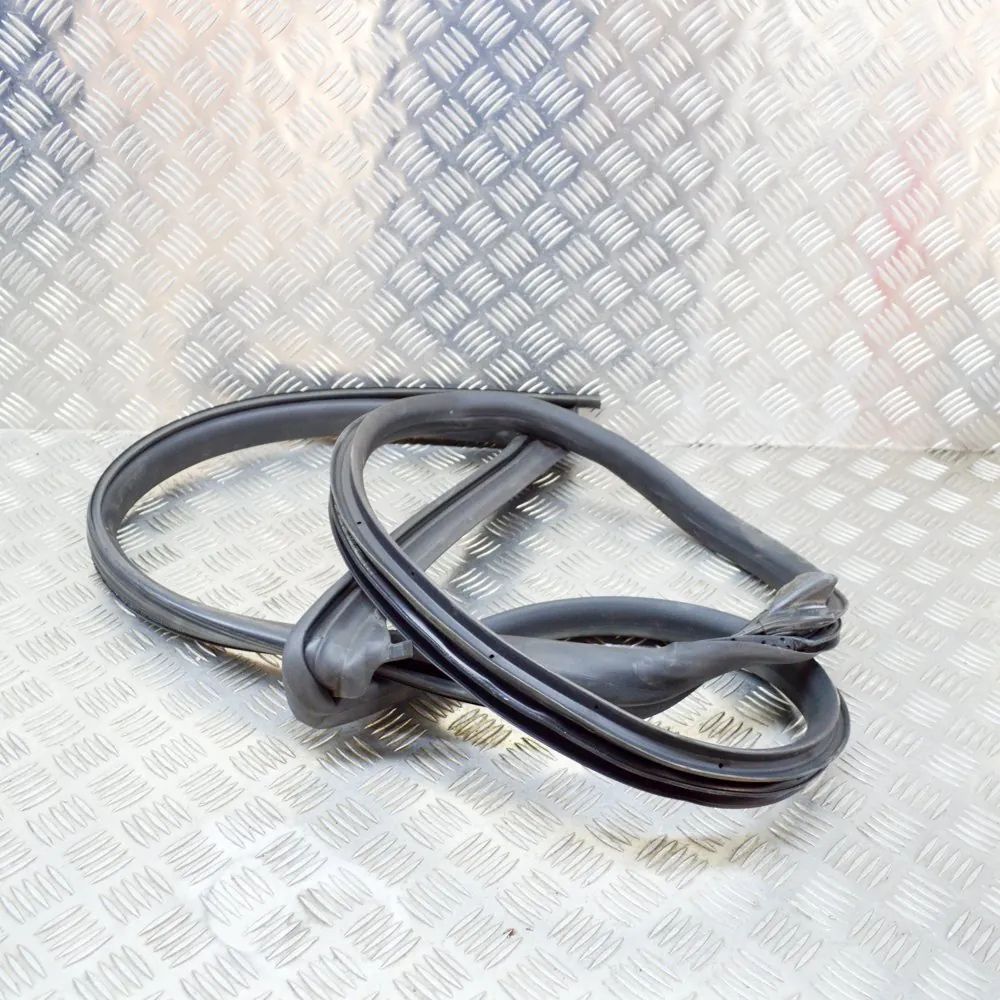 Maserati Ghibli Door rubber seal — front left Door rubber seal — front left — MASERATI GHIBLI...