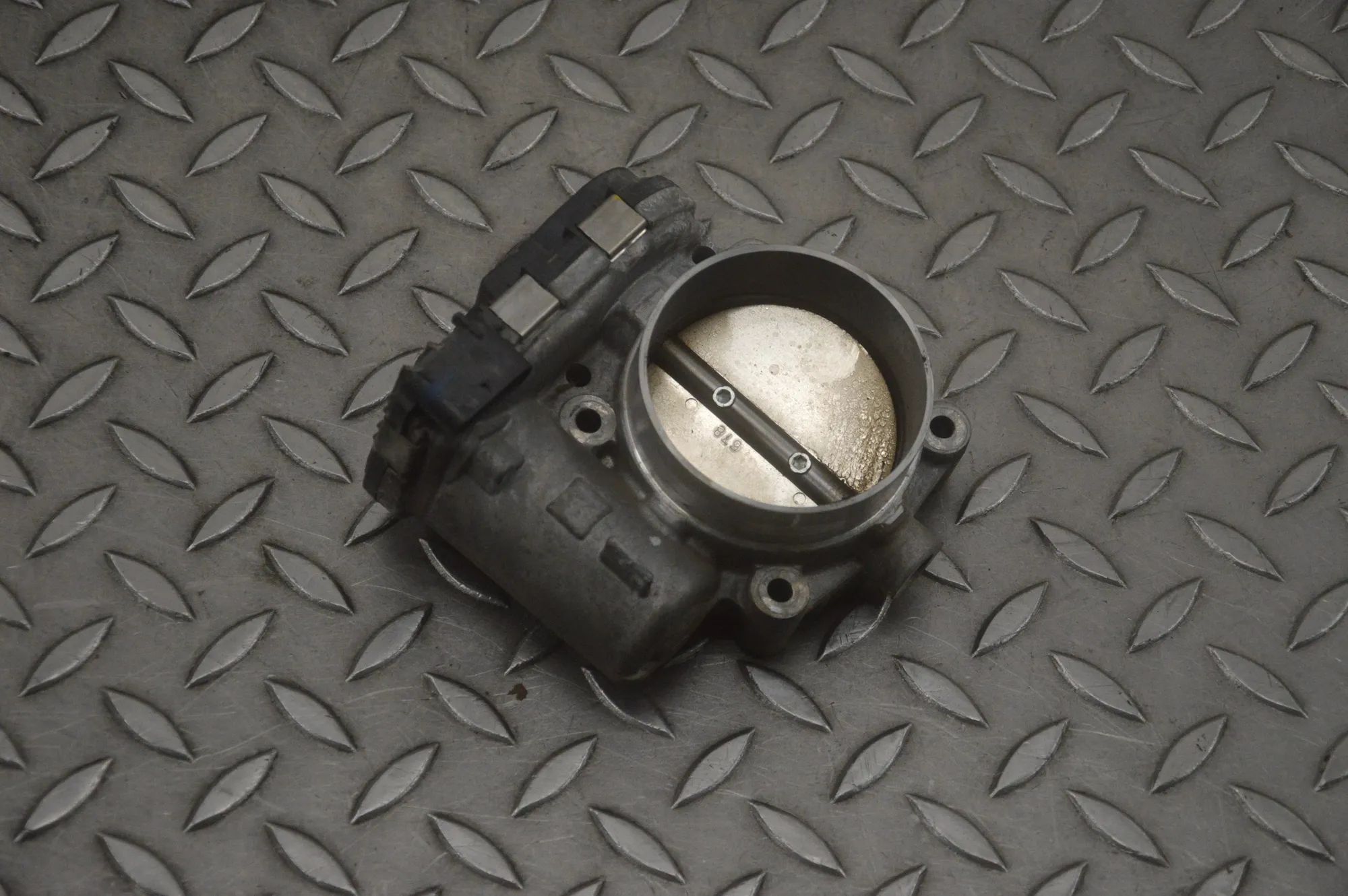 Jeep Wrangler (JK) Throttle body Throttle body — JEEP WRANGLER (III JK) (2007-.....