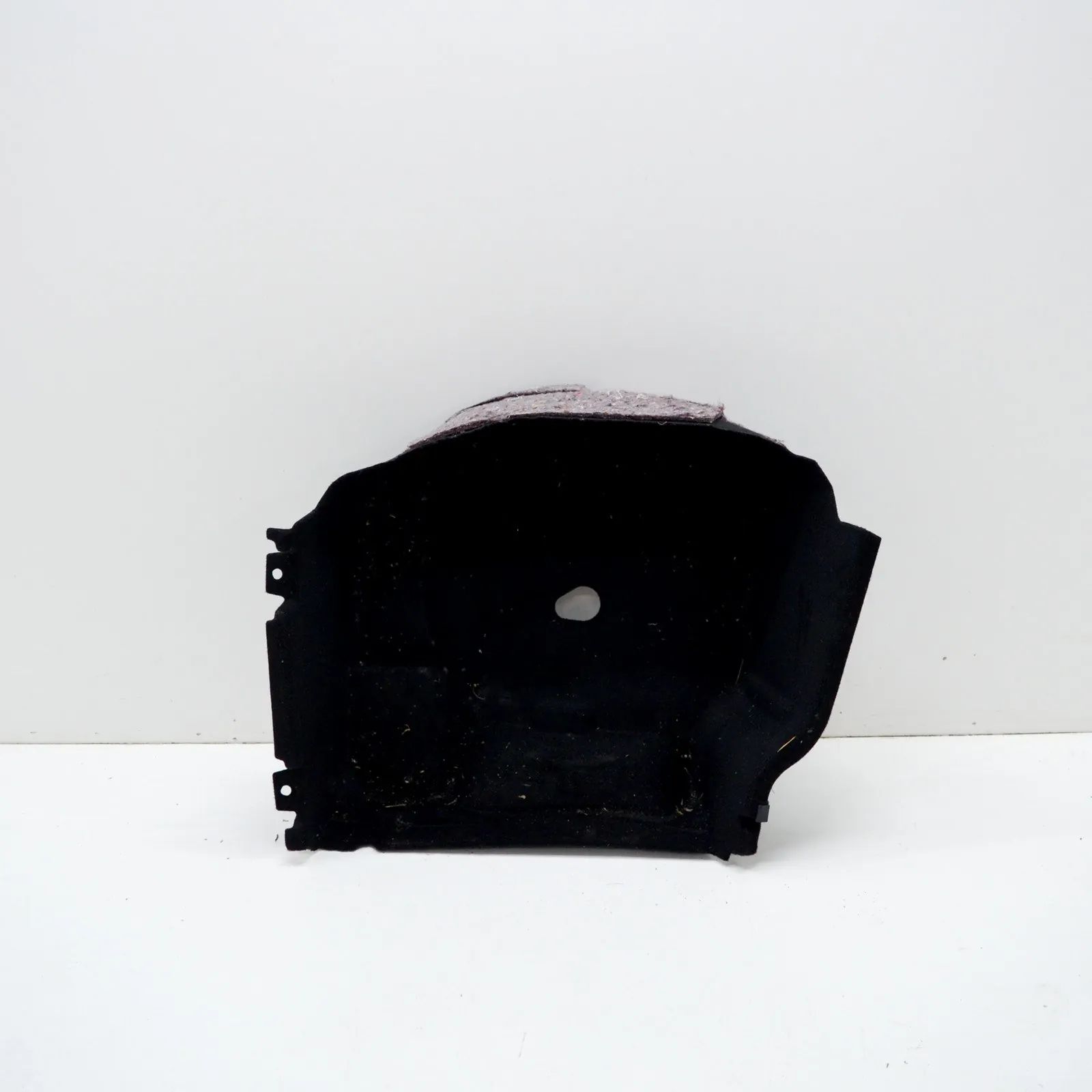Maserati Quattroporte Spare wheel section trim Spare wheel section trim — MASERATI QUATTROPORT...
