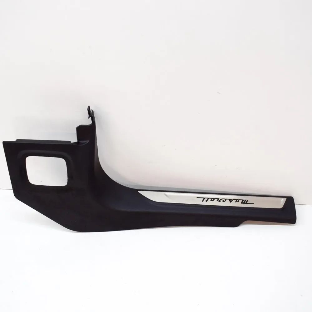 Maserati Levante Interior sill trim — front right Interior sill trim — front right — MASERATI LEV...