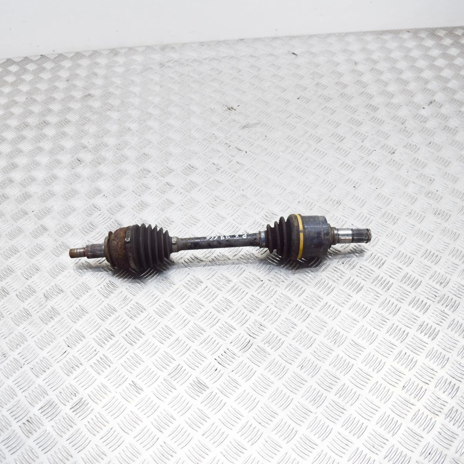 Mazda 6 (GJ / GL) Front Left Driveshaft Front Left Driveshaft — MAZDA 6 (Sedan GJ, GL) ...