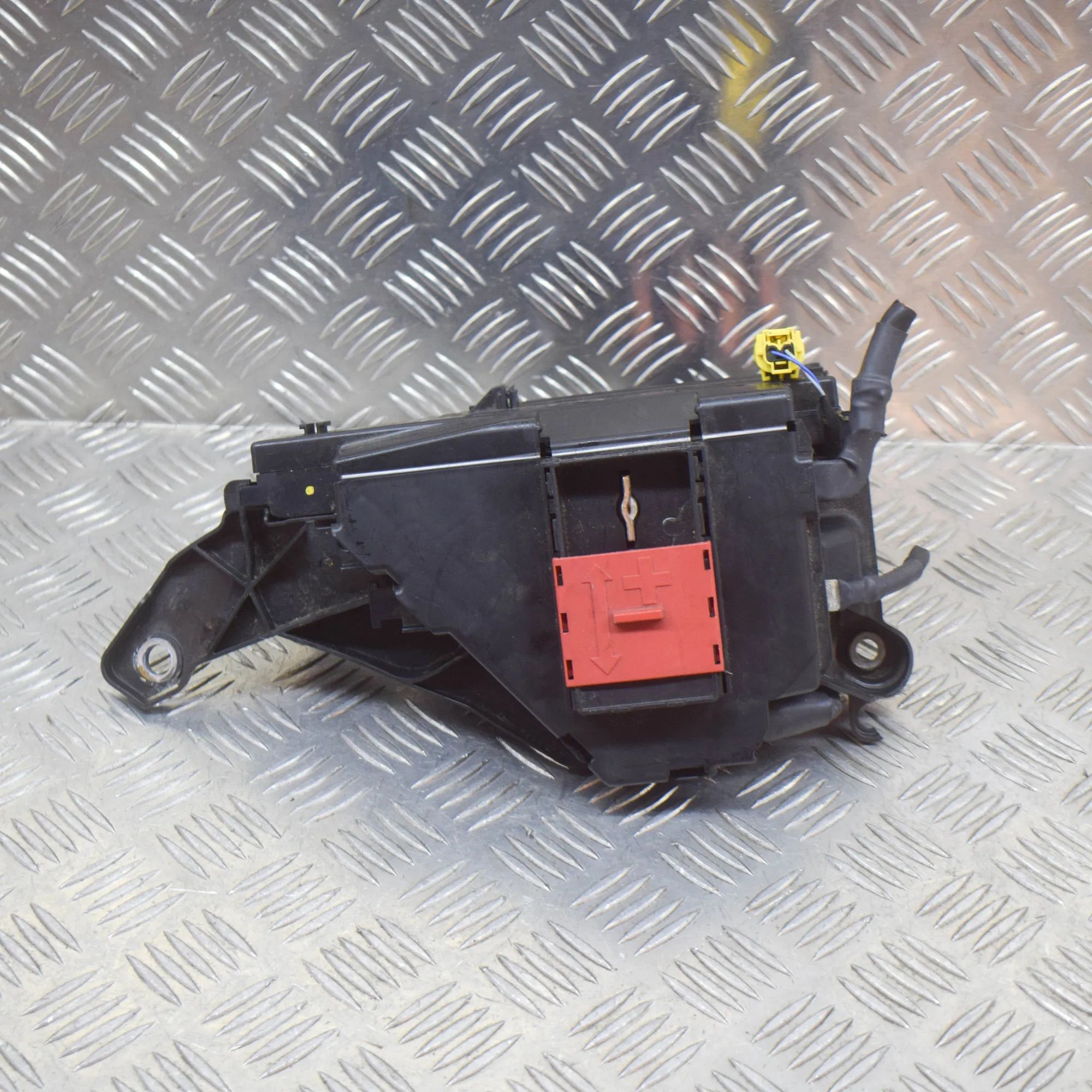Mercedes-Benz GLC (X253) Fuse box
