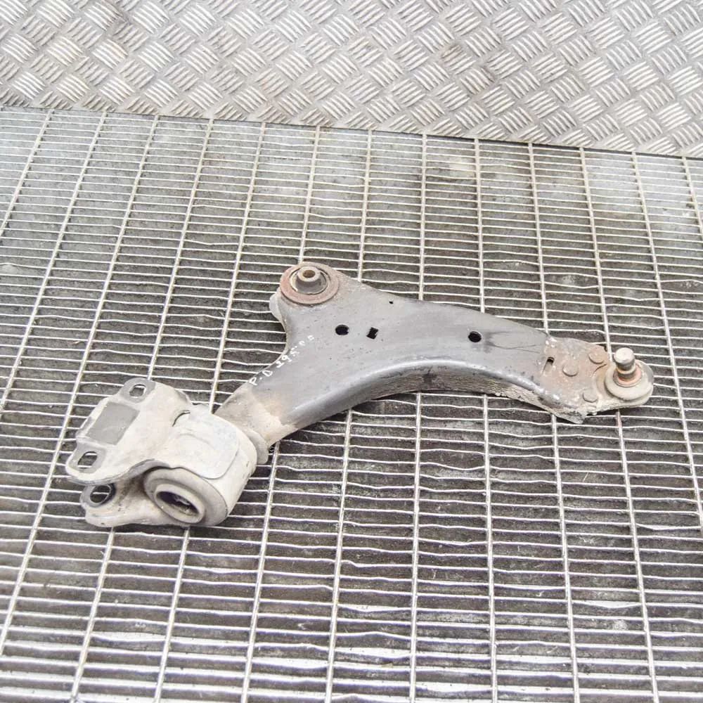 Volvo XC60 Front Right Lower Control Arm Front Right Lower Control Arm — VOLVO XC60 (200...