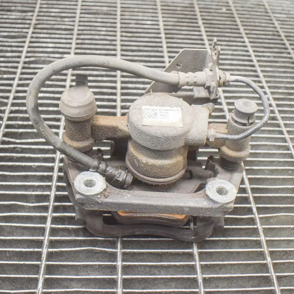 Maserati Quattroporte Brake caliper — rear left Brake caliper — rear left — MASERATI QUATTROPOR...
