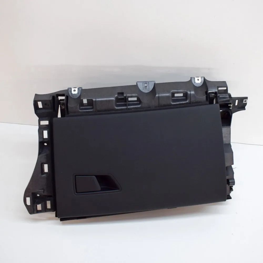 Maserati Levante Glove Compartment Glove compartment — MASERATI LEVANTE (SUV M161)...
