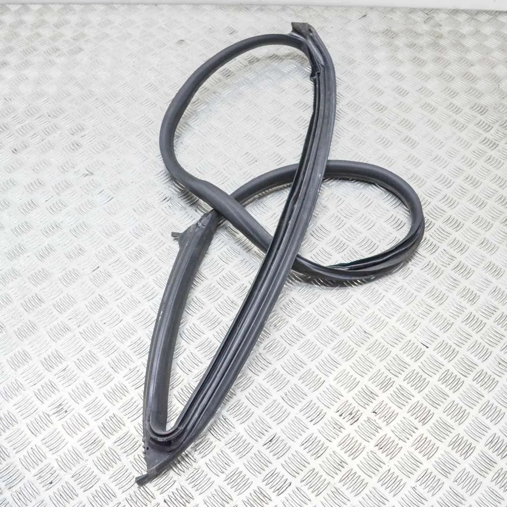 Maserati Ghibli Door rubber seal — front right Door rubber seal — front right — MASERATI GHIBL...