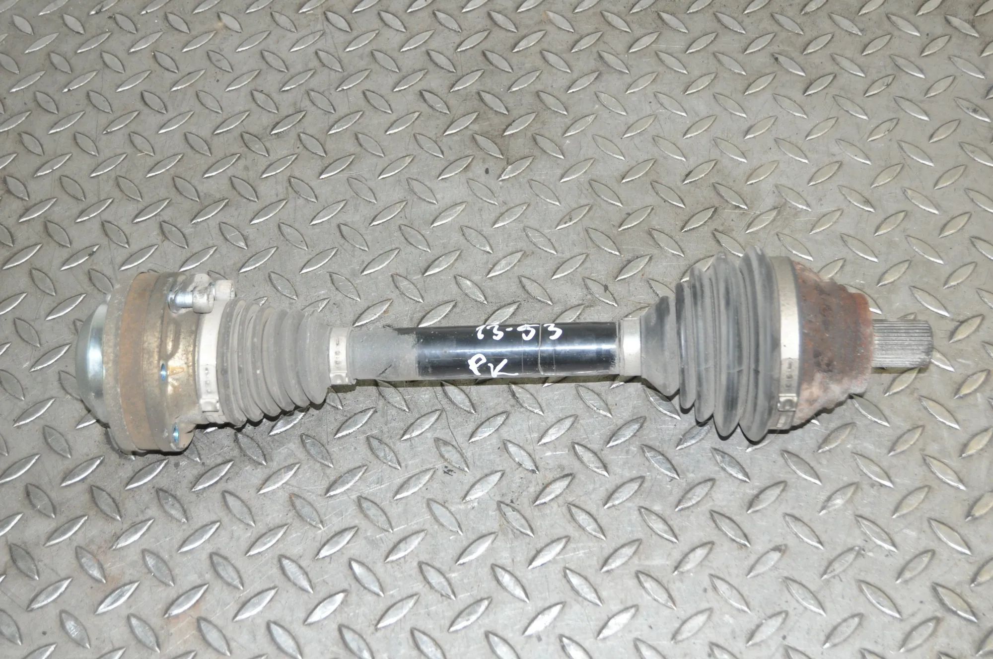 Audi TT (8J) Front Left Driveshaft Front Left Driveshaft — AUDI TT (8J) (2006-2014...