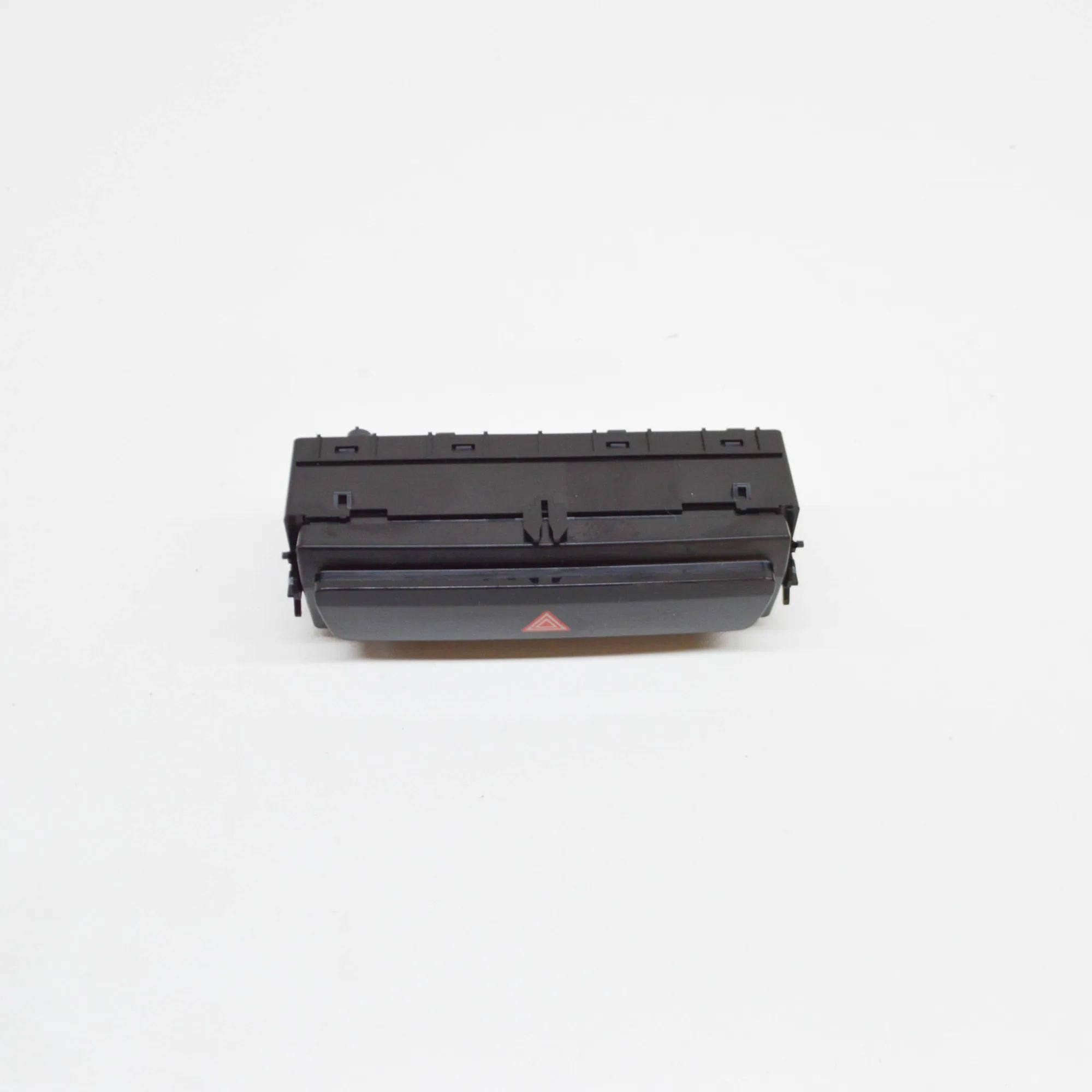 Audi Q4 e-tron Hazard warning switch Hazard warning switch — AUDI Q4 (Sportback F4N)...