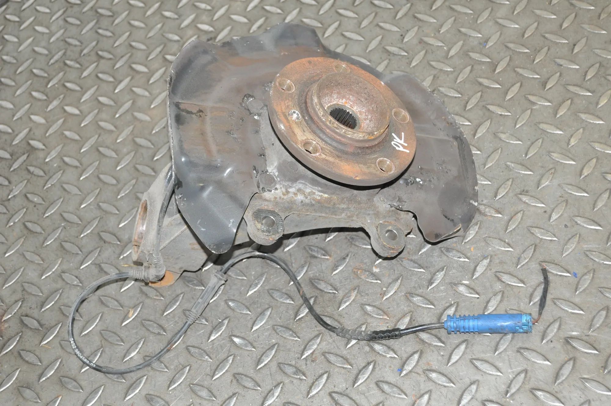 Mini Countryman, Paceman (R60 / R61) Front Left Wheel Hub Front Left Wheel Hub — MINI COUNTRYMAN (R60) (2...