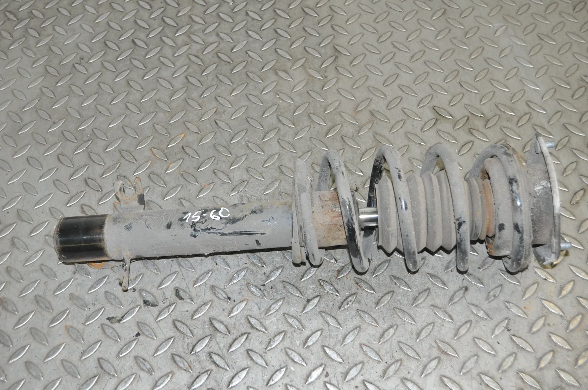 Mini Countryman, Paceman (R60 / R61) Shock absorber — front right Shock absorber — front right — MINI COUNTRYMAN ...