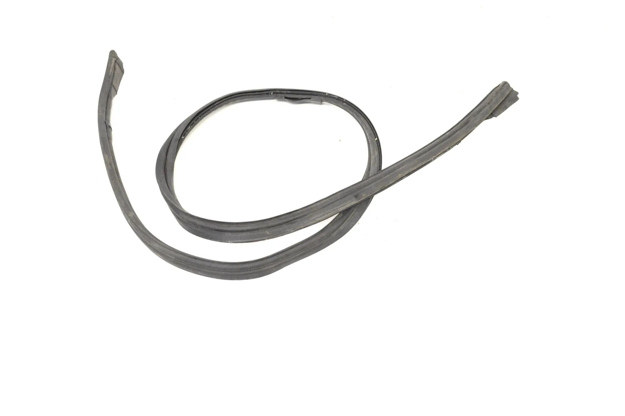 Porsche 911 (991) Tailgate rubber seal