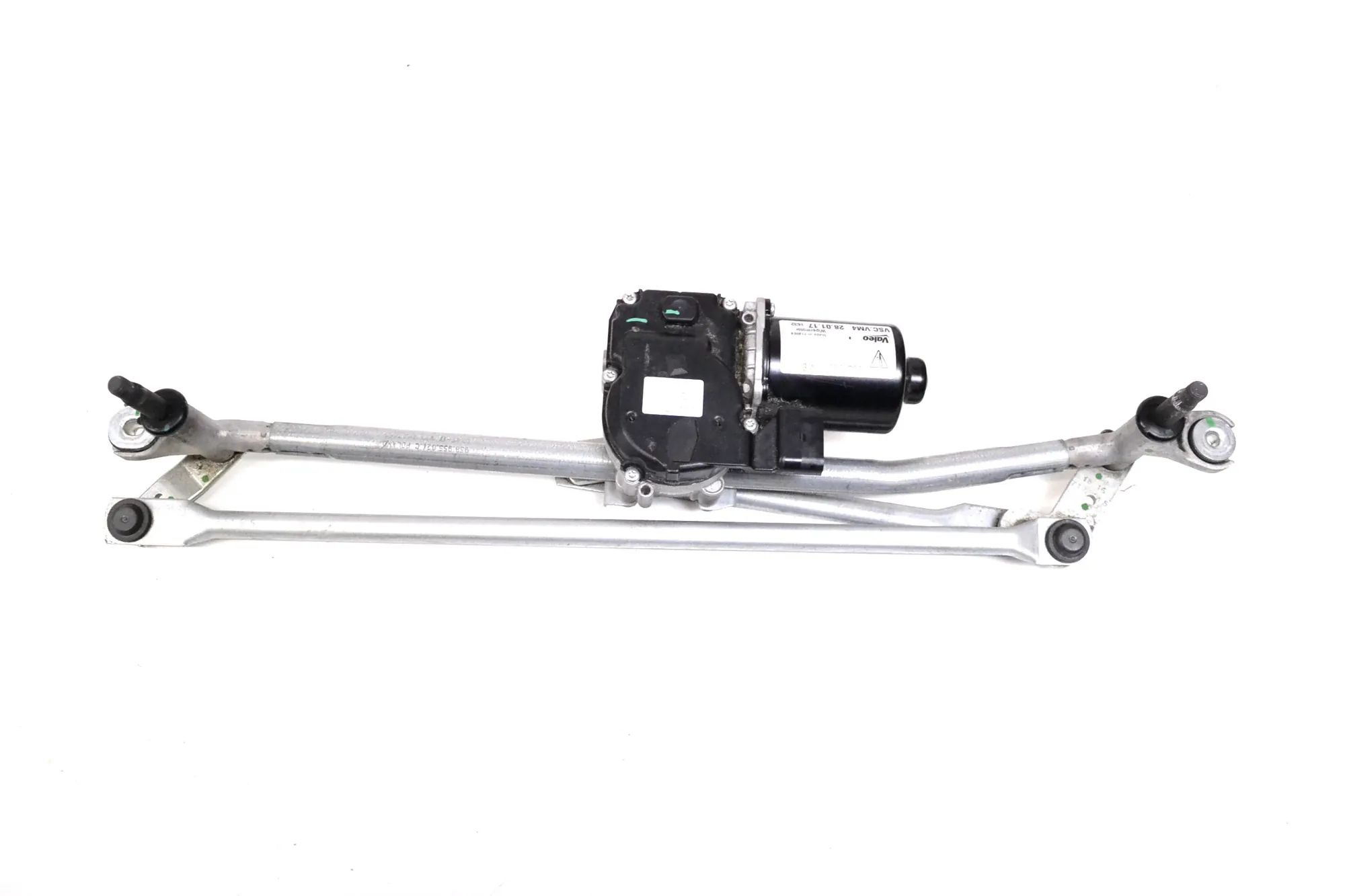 Porsche Macan Front Windshield Wiper Mechanism Front Windshield Wiper Mechanism — PORSCHE MACA...