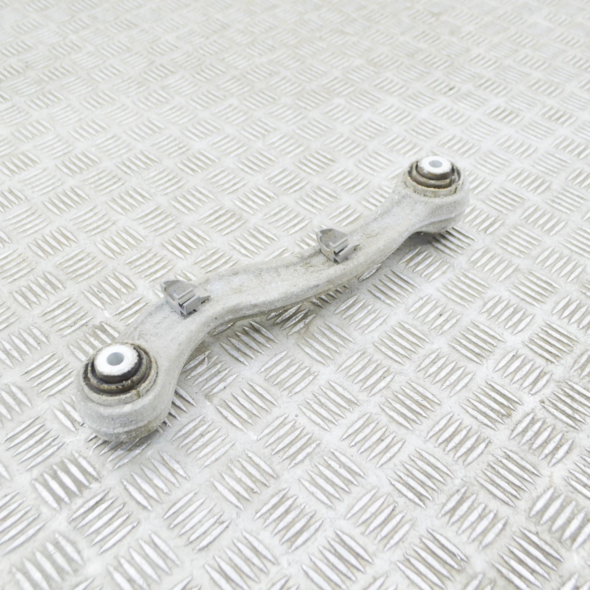 Jaguar I-Pace Control arm — rear right