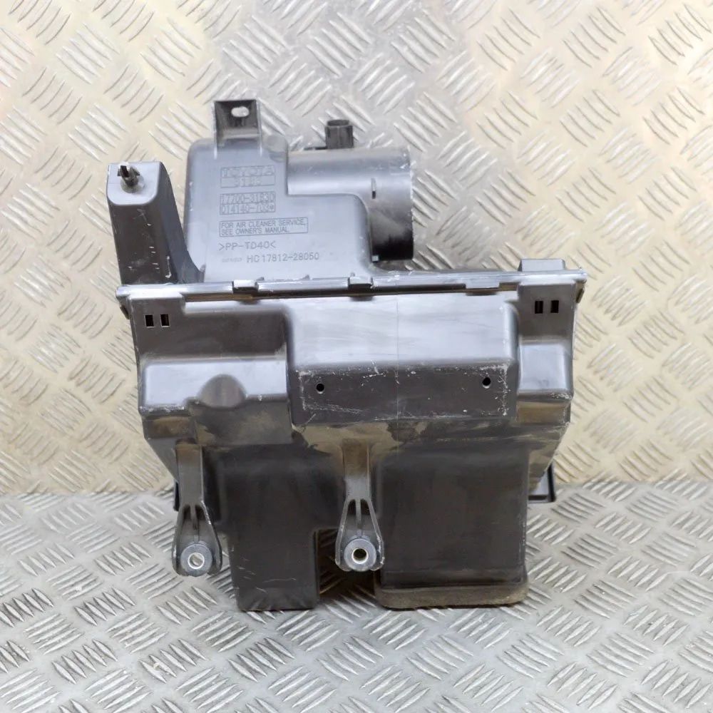 Lexus RX Ilmanpuhdistin  Air Filter Box — LEXUS RX (_L2_) (2015-...) — 1...