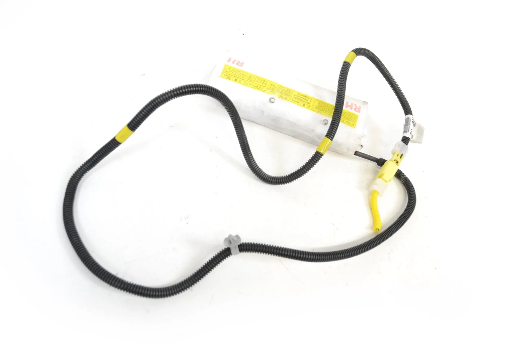 Hyundai ix35 Seat airbag (SRS) — front right Seat airbag (SRS) — front right — HYUNDAI IX35 ...