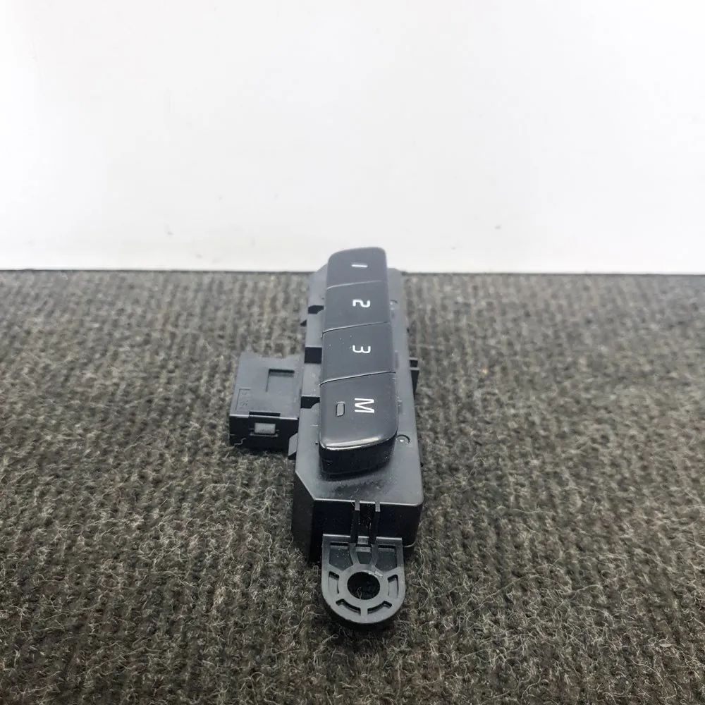 Volvo XC90 Left Seat Control Switches Left Seat Control Switches — VOLVO XC90 (II) (2...
