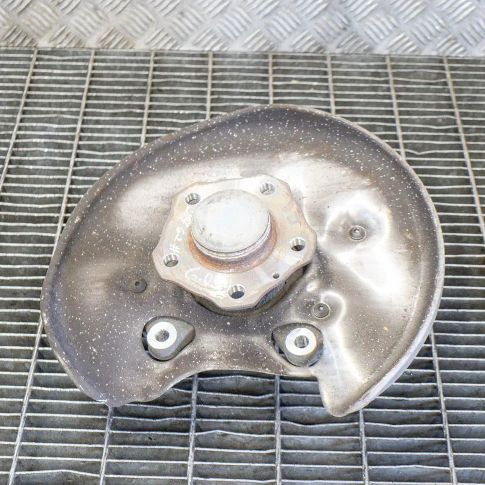 Audi A4 (B9) Rear Right Wheel Hub Rear Right Wheel Hub — AUDI A4 (8W2, B9) (2015-...