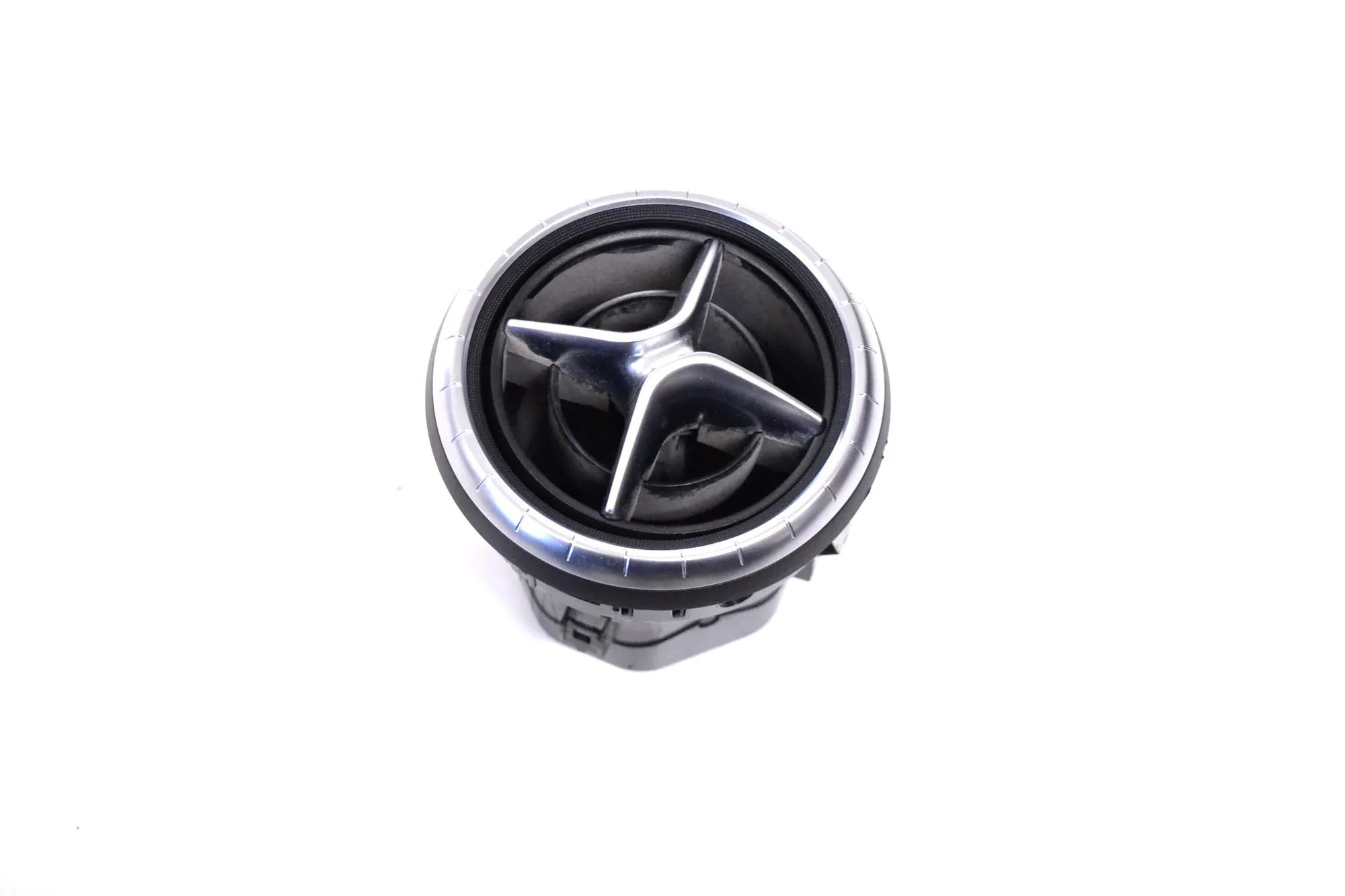 Mercedes-Benz CLA (C117) Dashboard Air Vents Dashboard Air Vents — MERCEDES BENZ CLA (Shooti...
