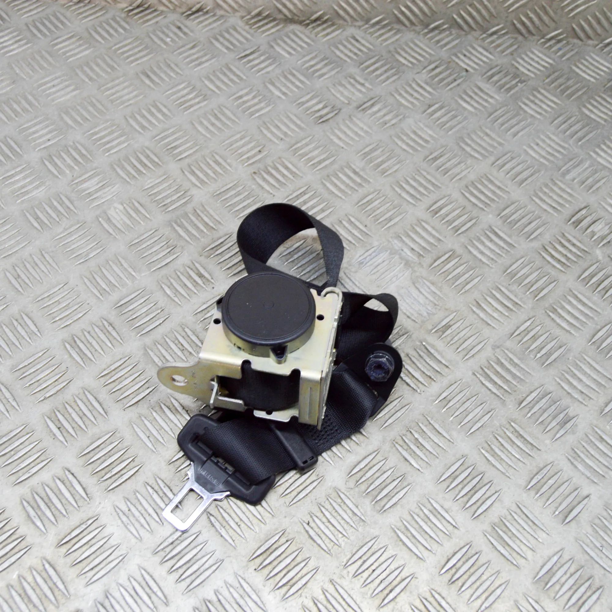 Maserati Ghibli Rear Right Seatbelt Rear Right Seatbelt — MASERATI GHIBLI (M157) (2...