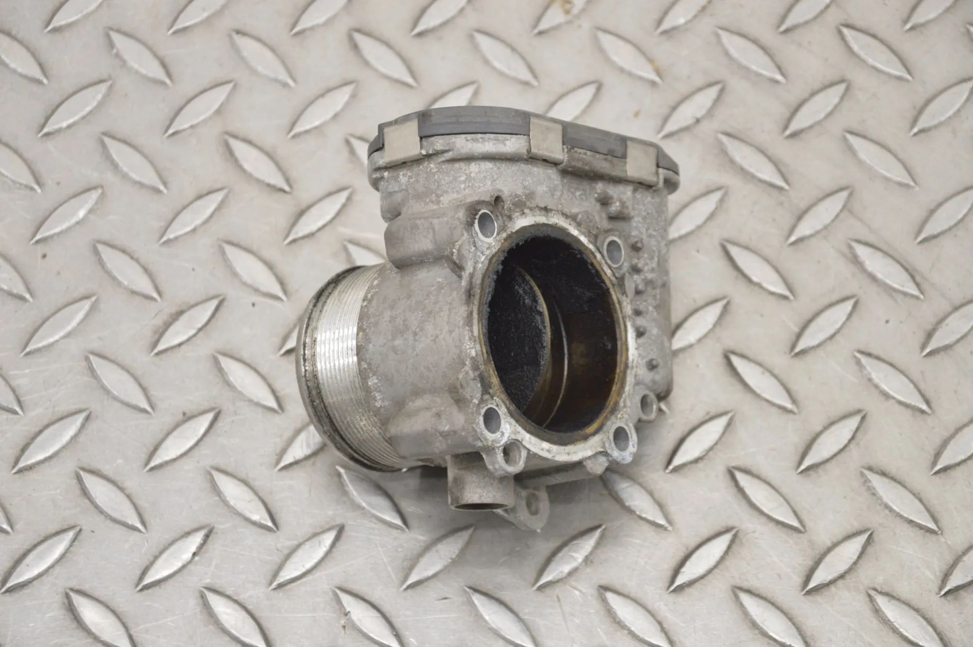 Land Rover Range Rover Evoque Throttle body Throttle body — LAND ROVER RANGE ROVER EVOQUE (...