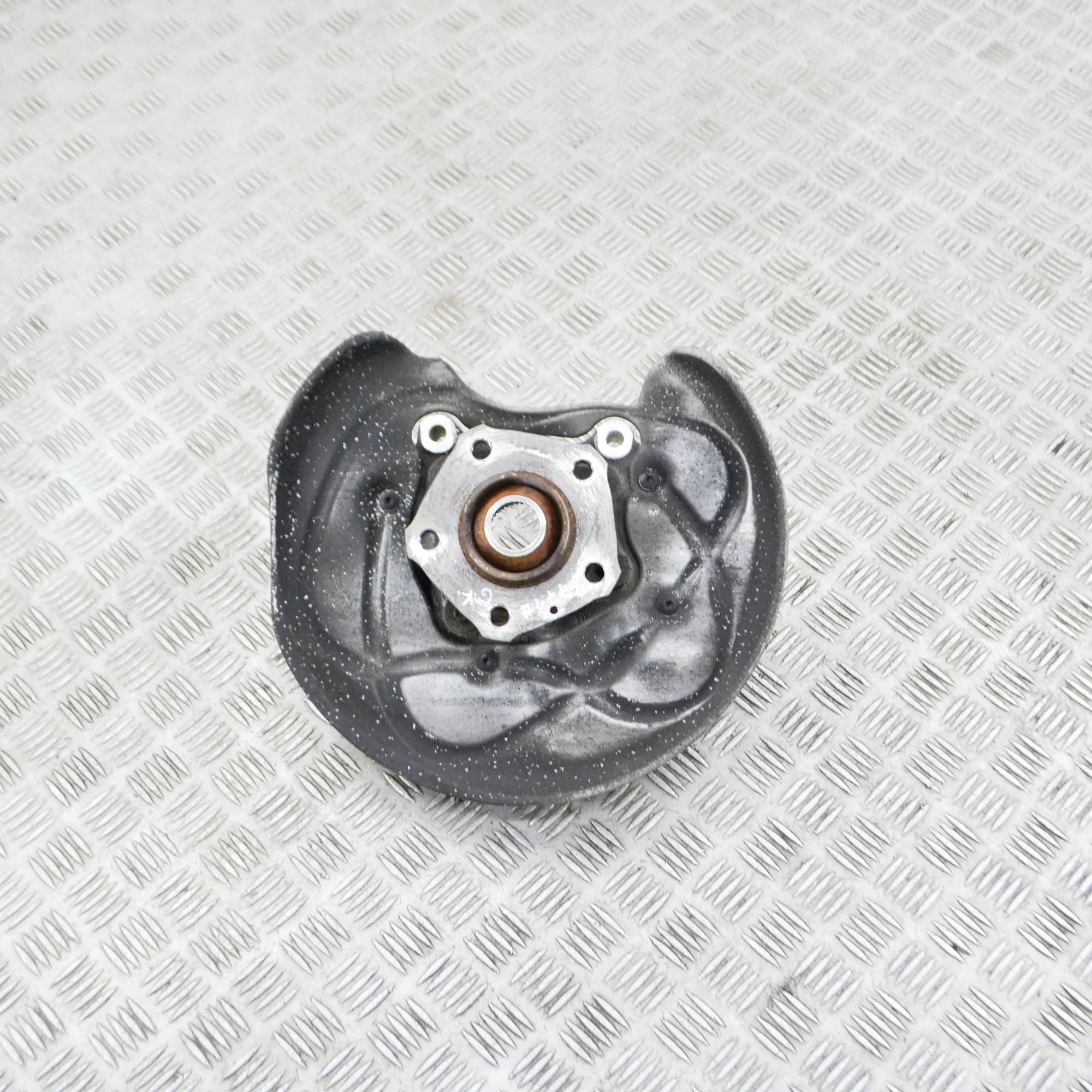 Audi Q5 (8R) Rear Left Wheel Hub Spindle Rear Left Wheel Hub Spindle — AUDI Q5 (FY) (201...