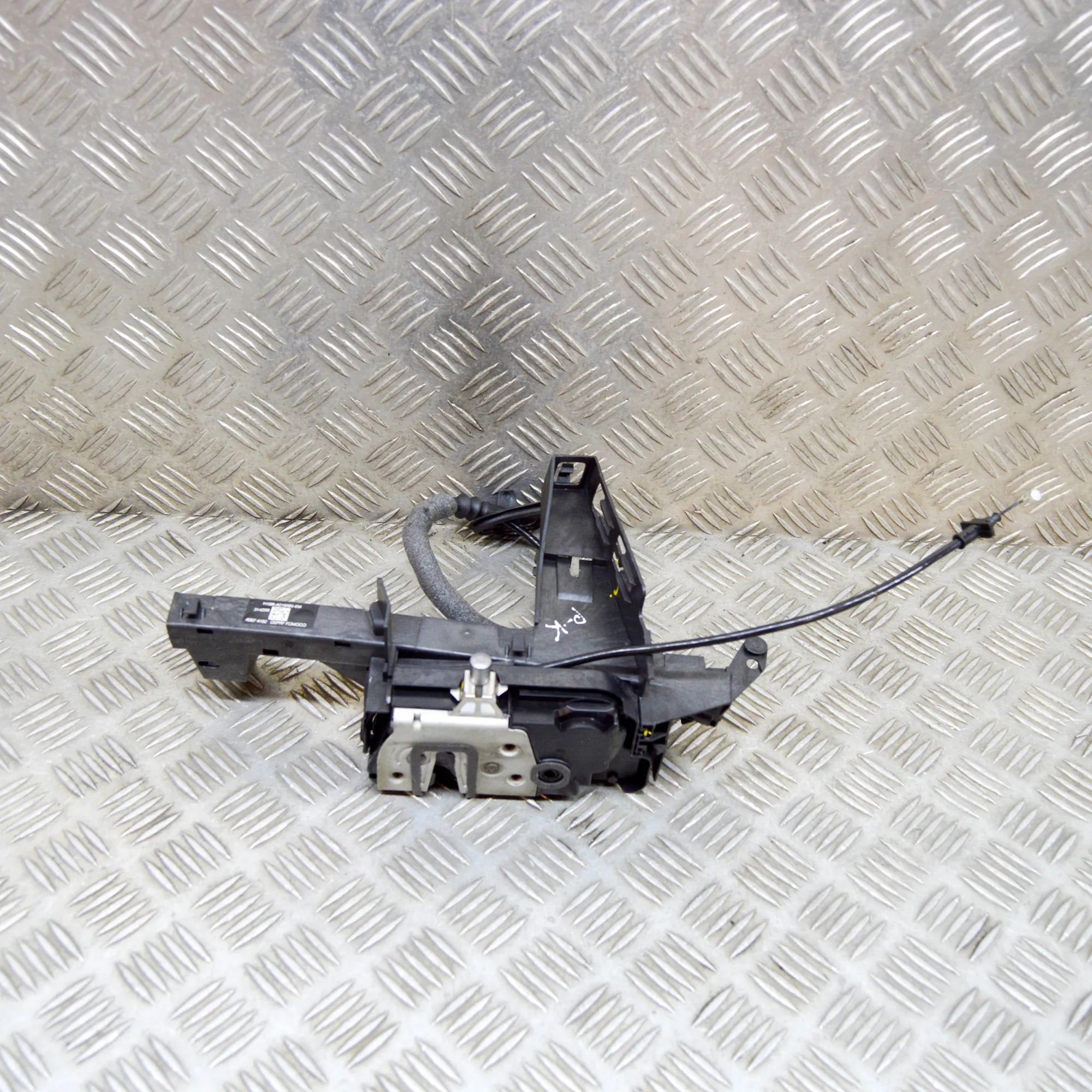 Ford Fiesta Door lock — front left Door lock — front left — FORD FIESTA (VII) (201...